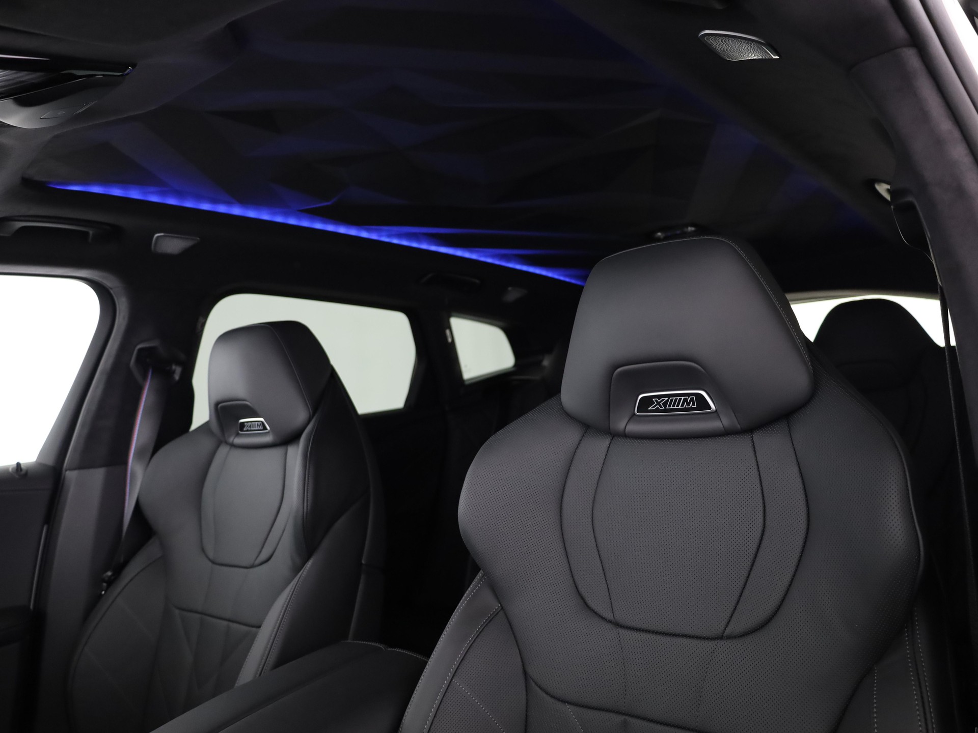 BMW XM Label Plug-in Hybrid-image-10
