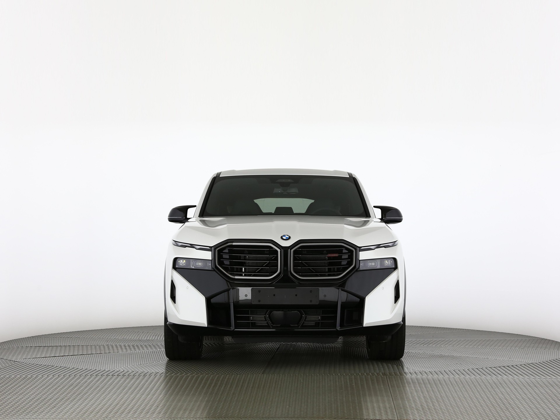 BMW XM Label Plug-in Hybrid-image-4