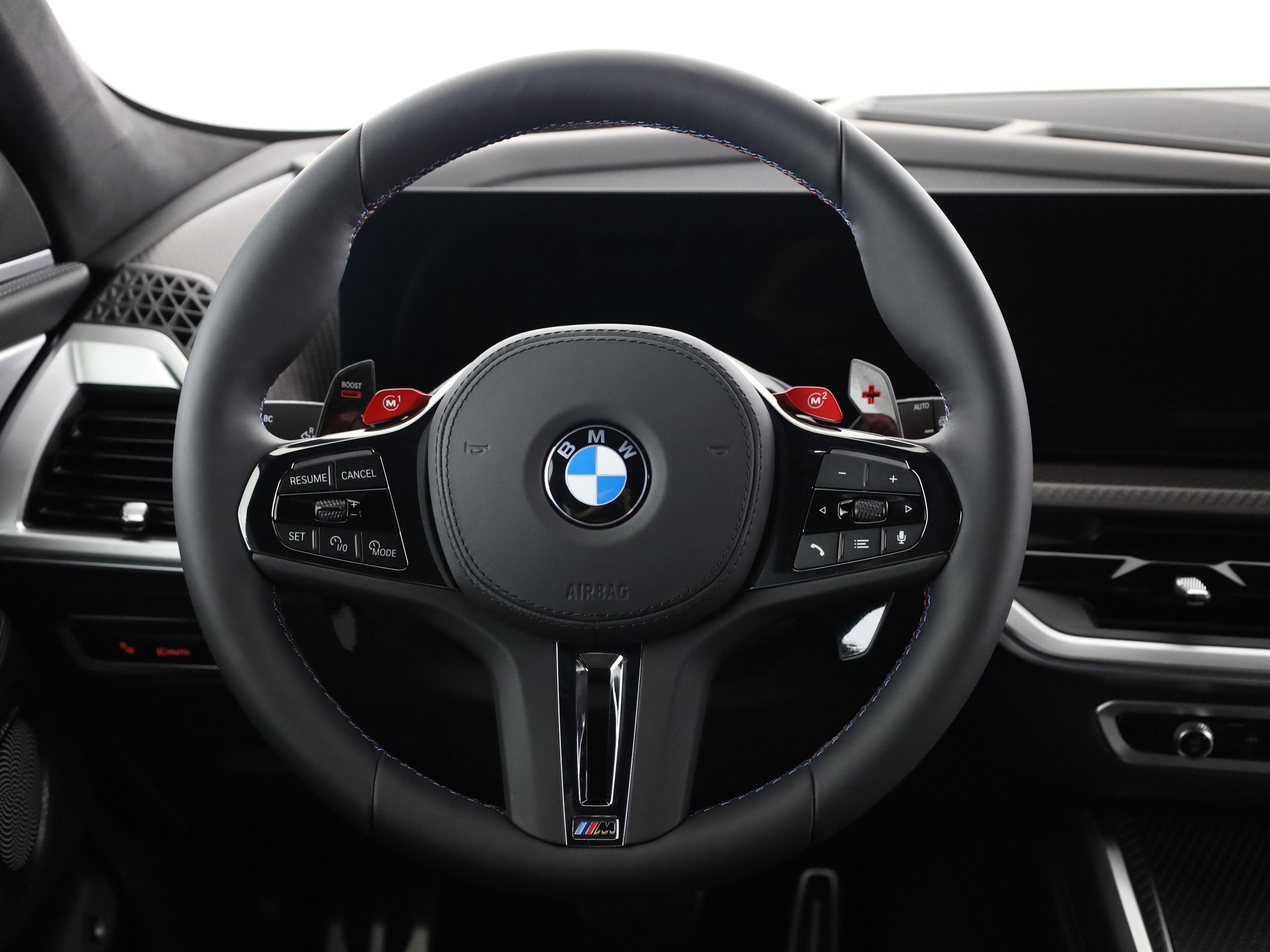BMW XM Label Plug-in Hybrid-image-17