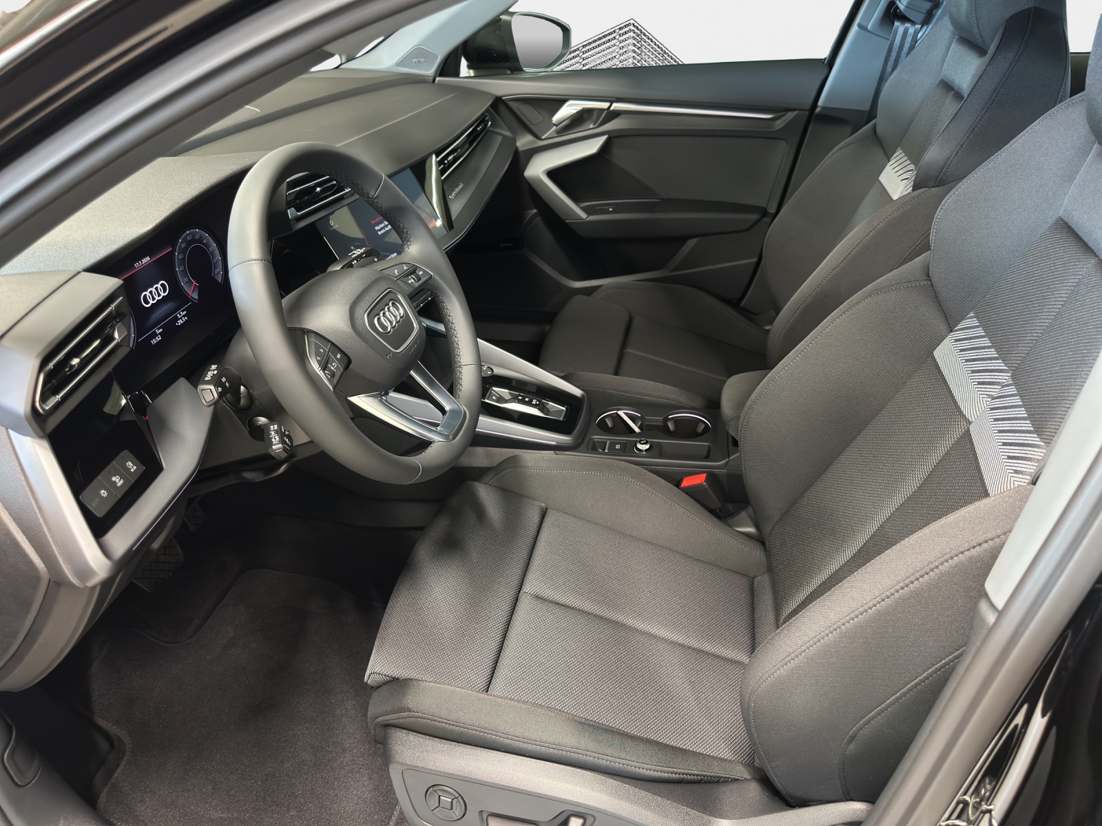 AUDI A3 Sportback TFSI 150 kW quattro advanced S tronic-image-9