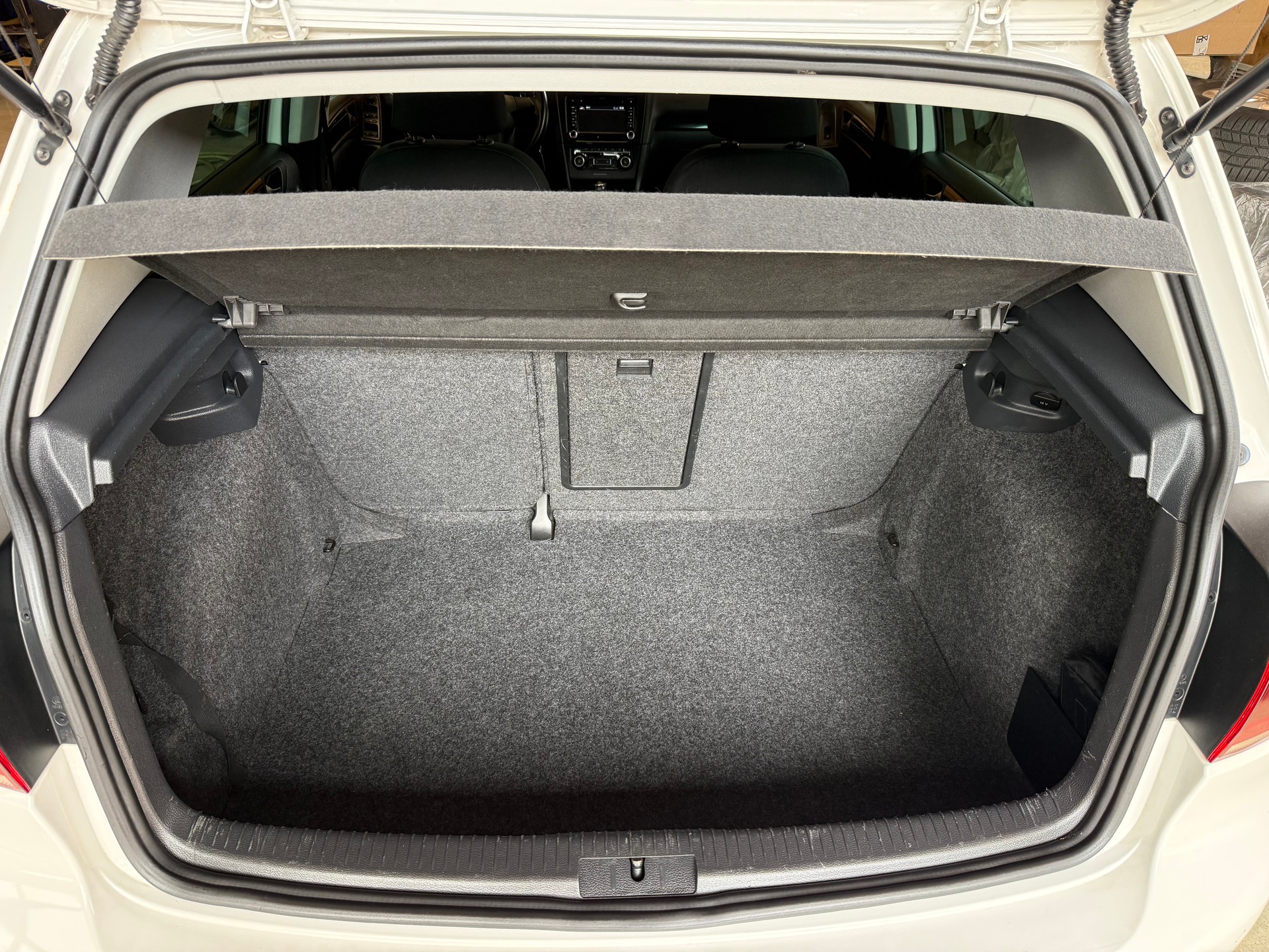 VW GOLF-image-13