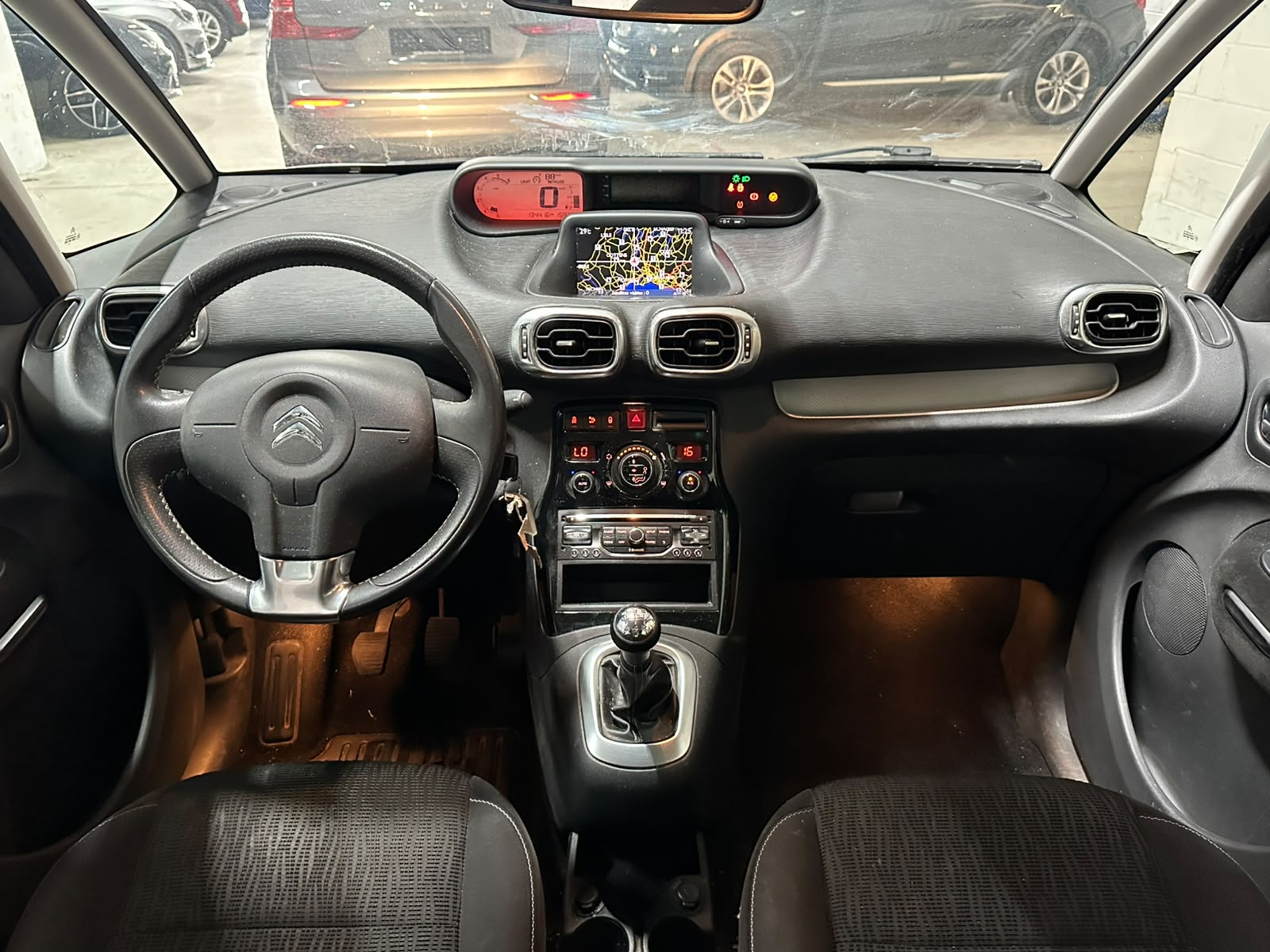 CITROEN C3 Picasso 1.6 BlueHDi Sélection-image-7