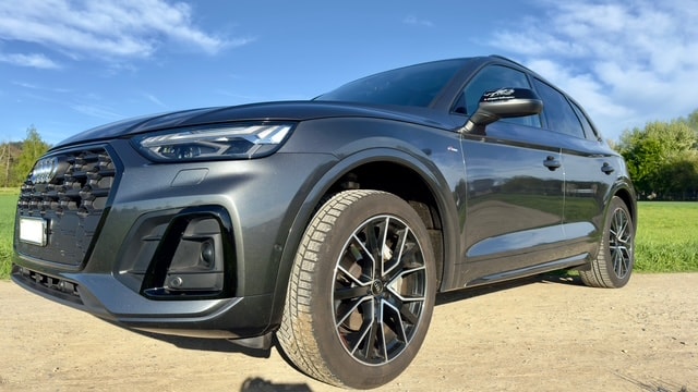 AUDI 2.0 40 TDI Black Edition quattro S-Tronic-image-1