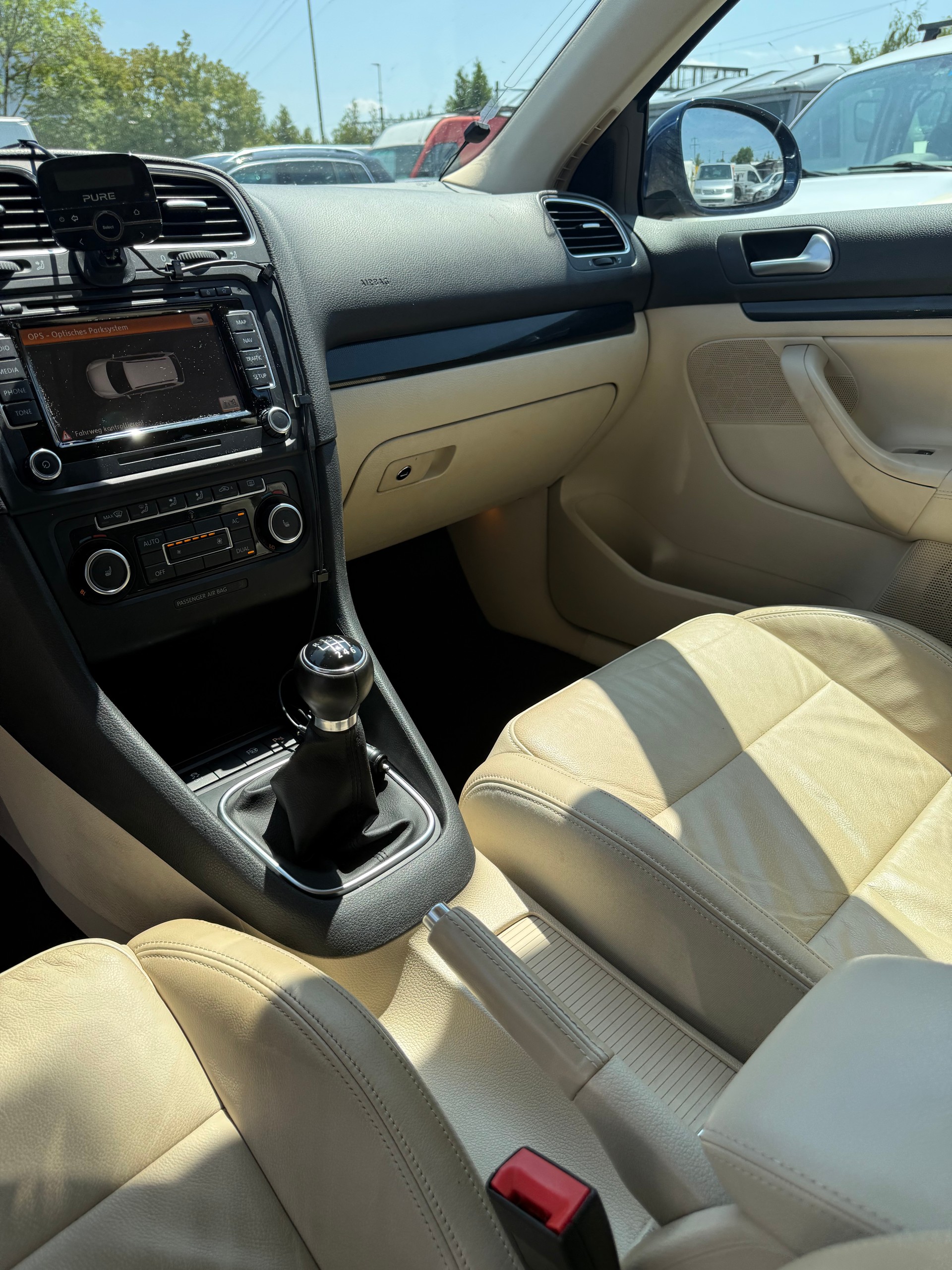 VW Golf Variant 1.4 TSI Value-image-9