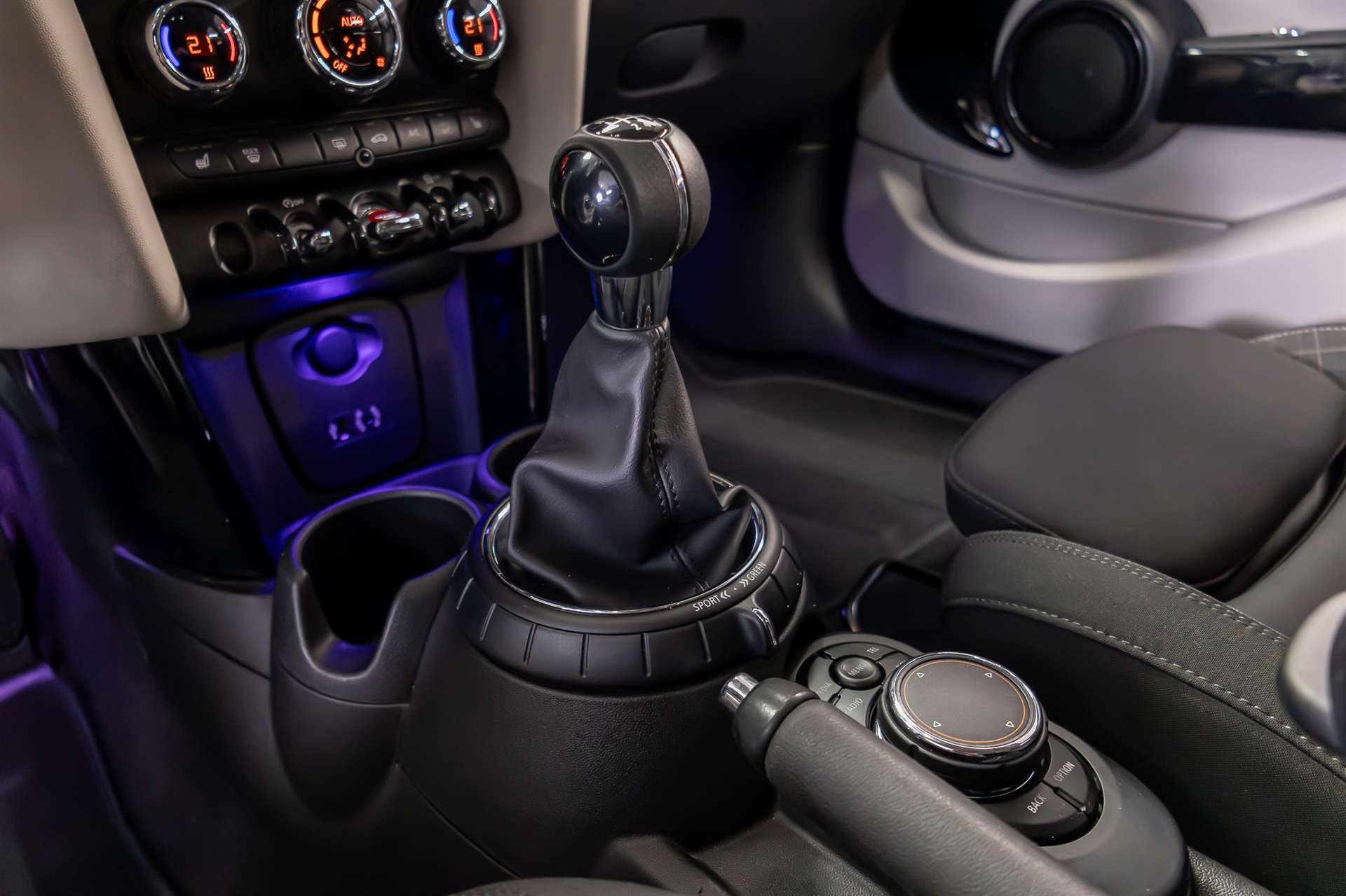 MINI Cooper S-image-19