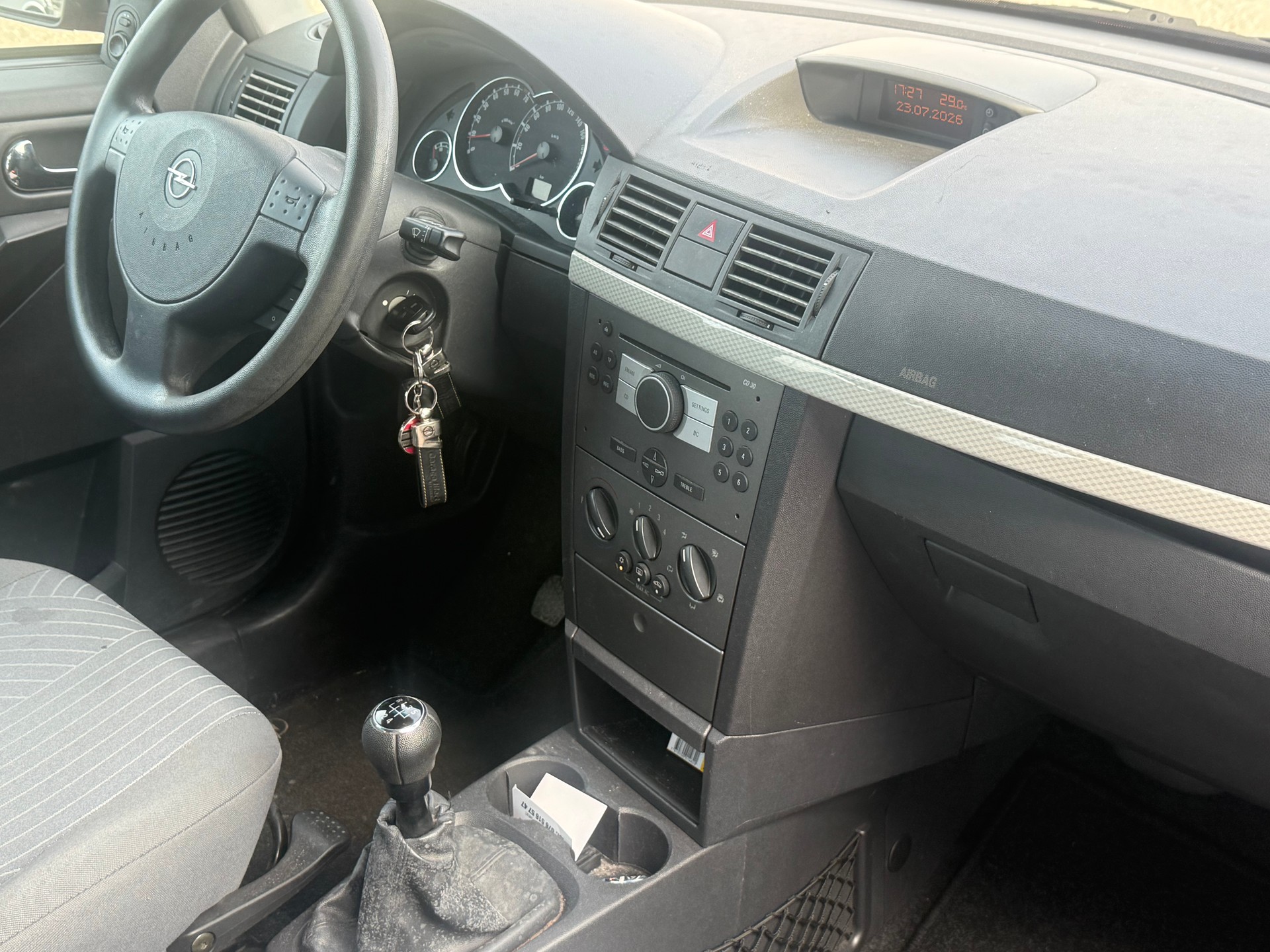 OPEL Meriva 1.8i 16V Cosmo-image-4
