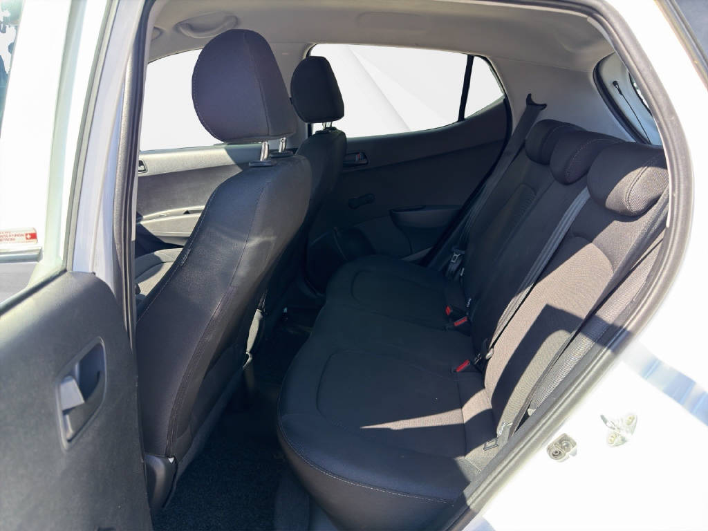 HYUNDAI i10 1.0 Pica-image-7