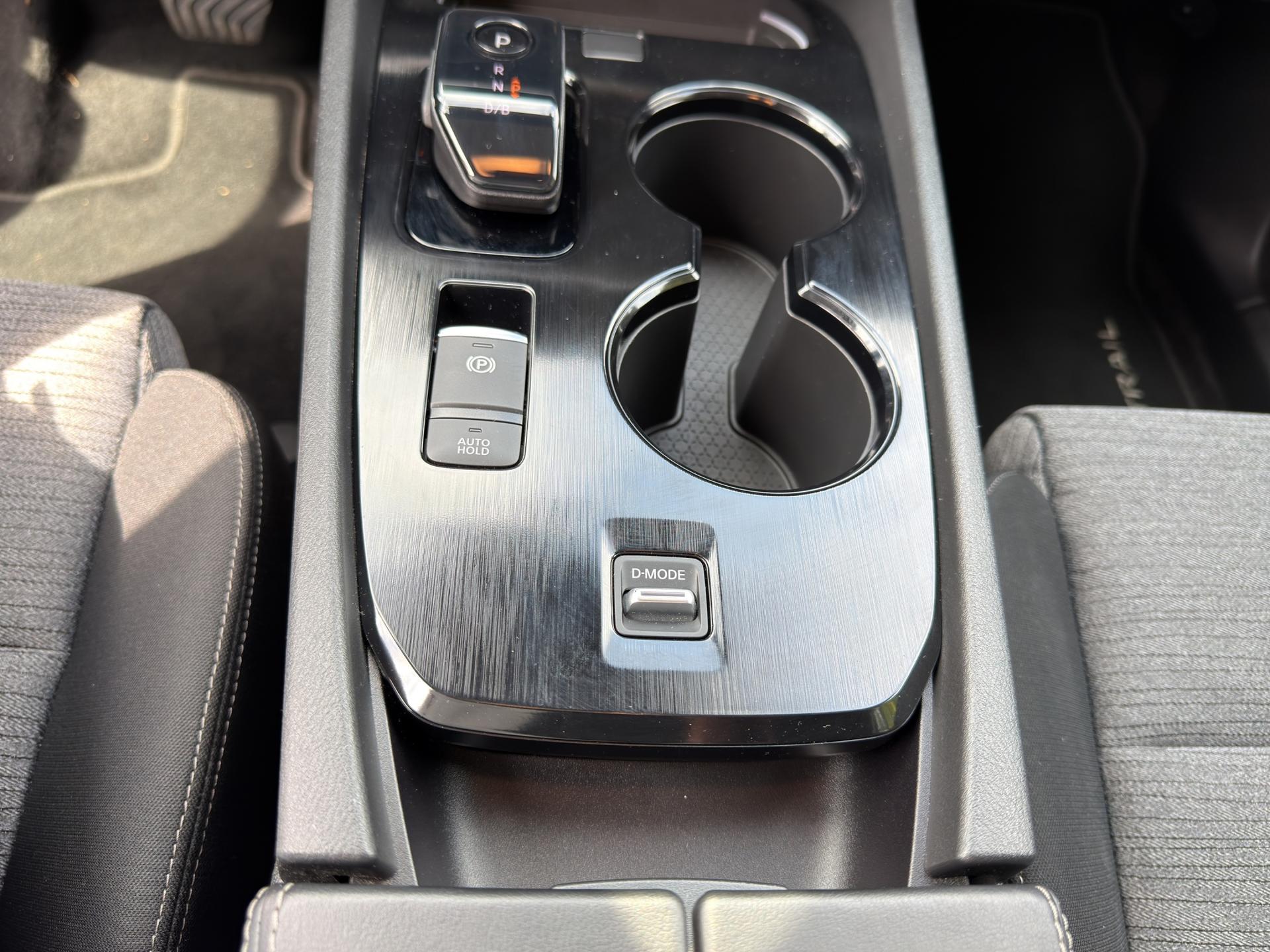 NISSAN X-Trail 1.5 VC-T e-Power N-Connecta-image-22