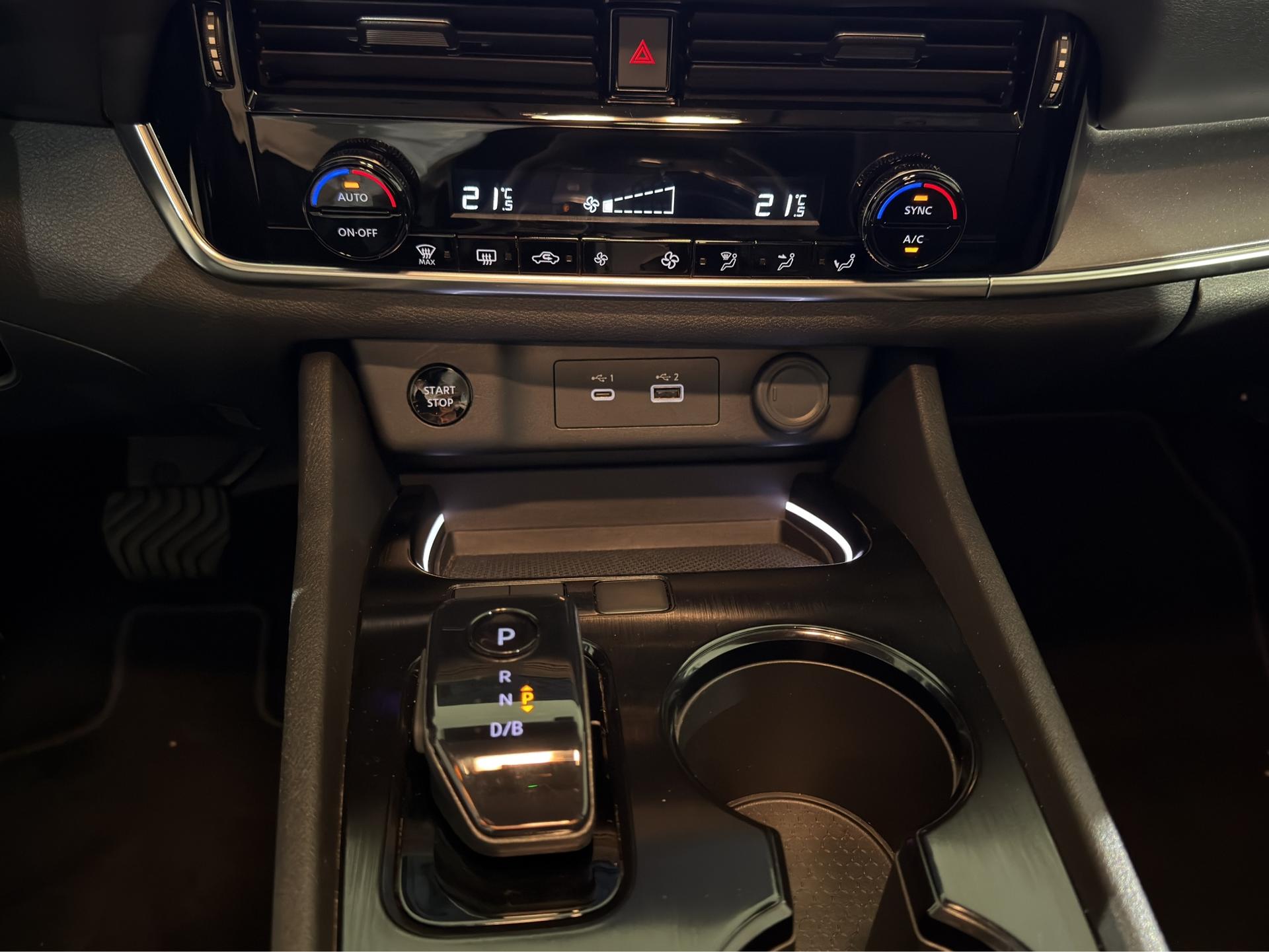 NISSAN X-Trail 1.5 VC-T e-Power N-Connecta-image-11