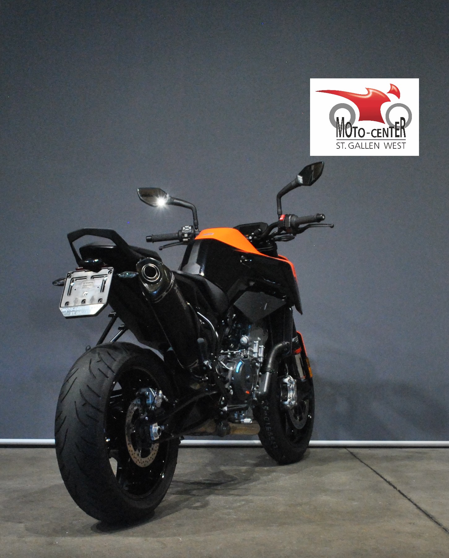 KTM 890 Duke-image-4