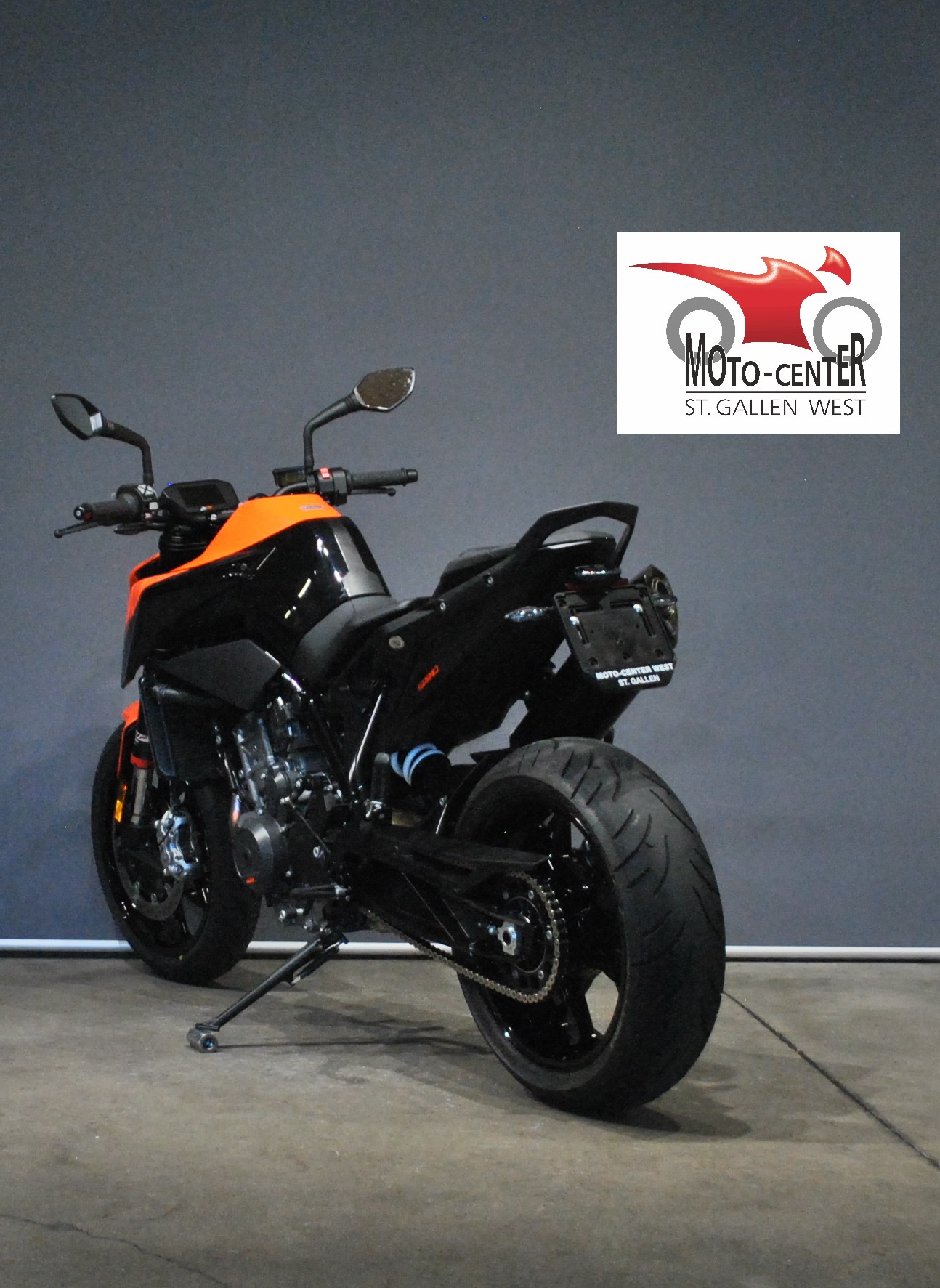 KTM 890 Duke-showroom-element-3