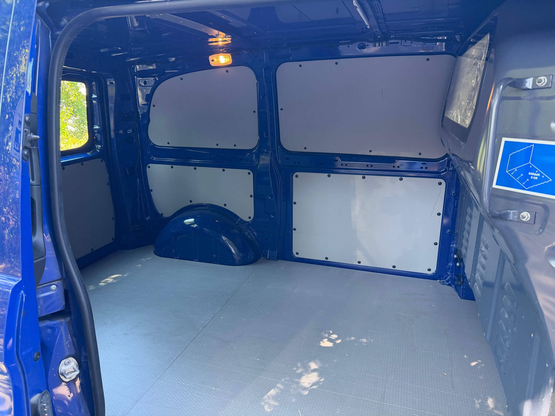 MERCEDES-BENZ Vito 114 CDI-image-12