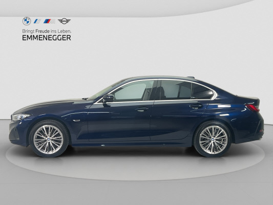 BMW 330e xDrive Steptronic-image-1