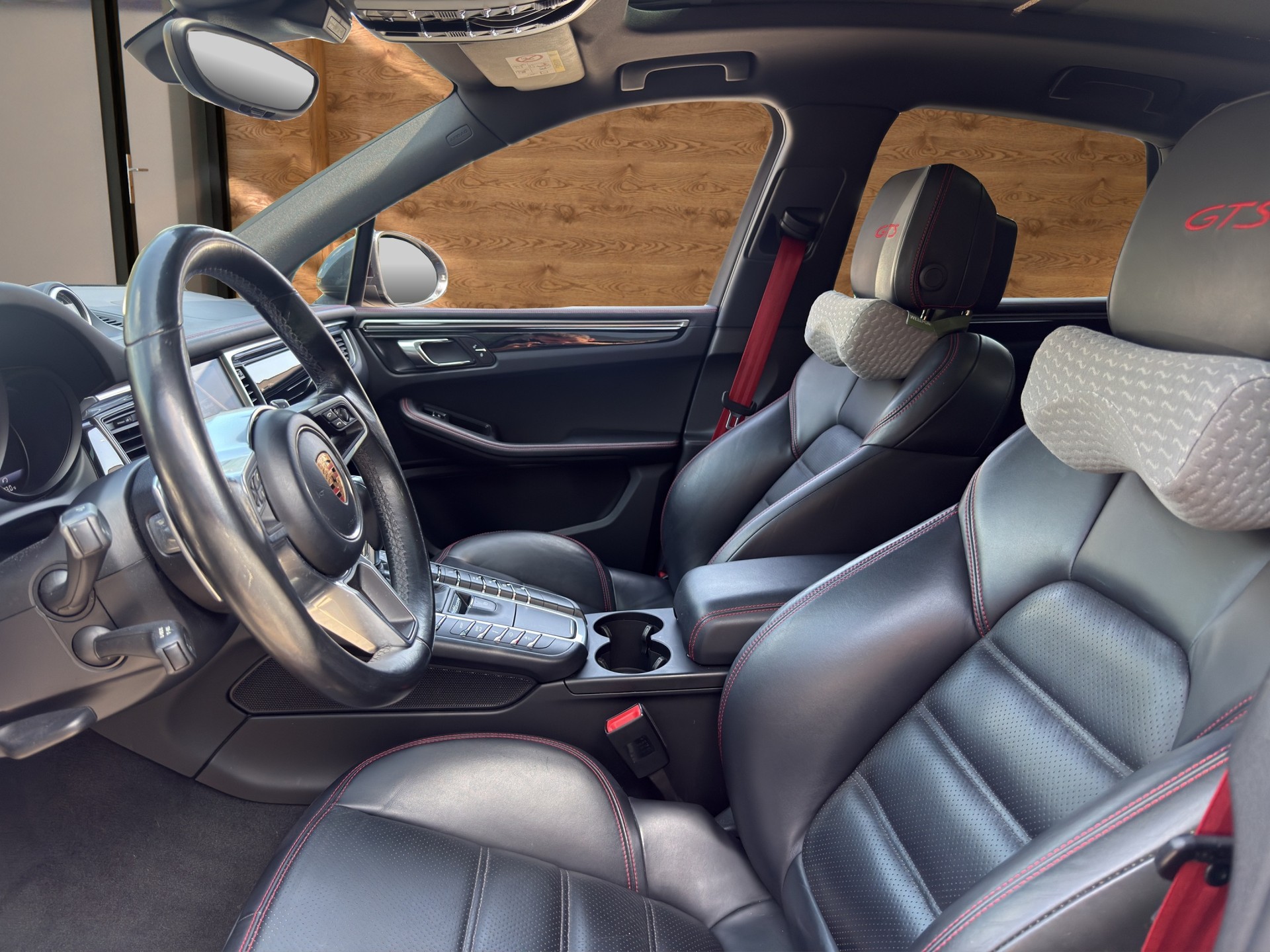 PORSCHE Macan GTS PDK-image-6