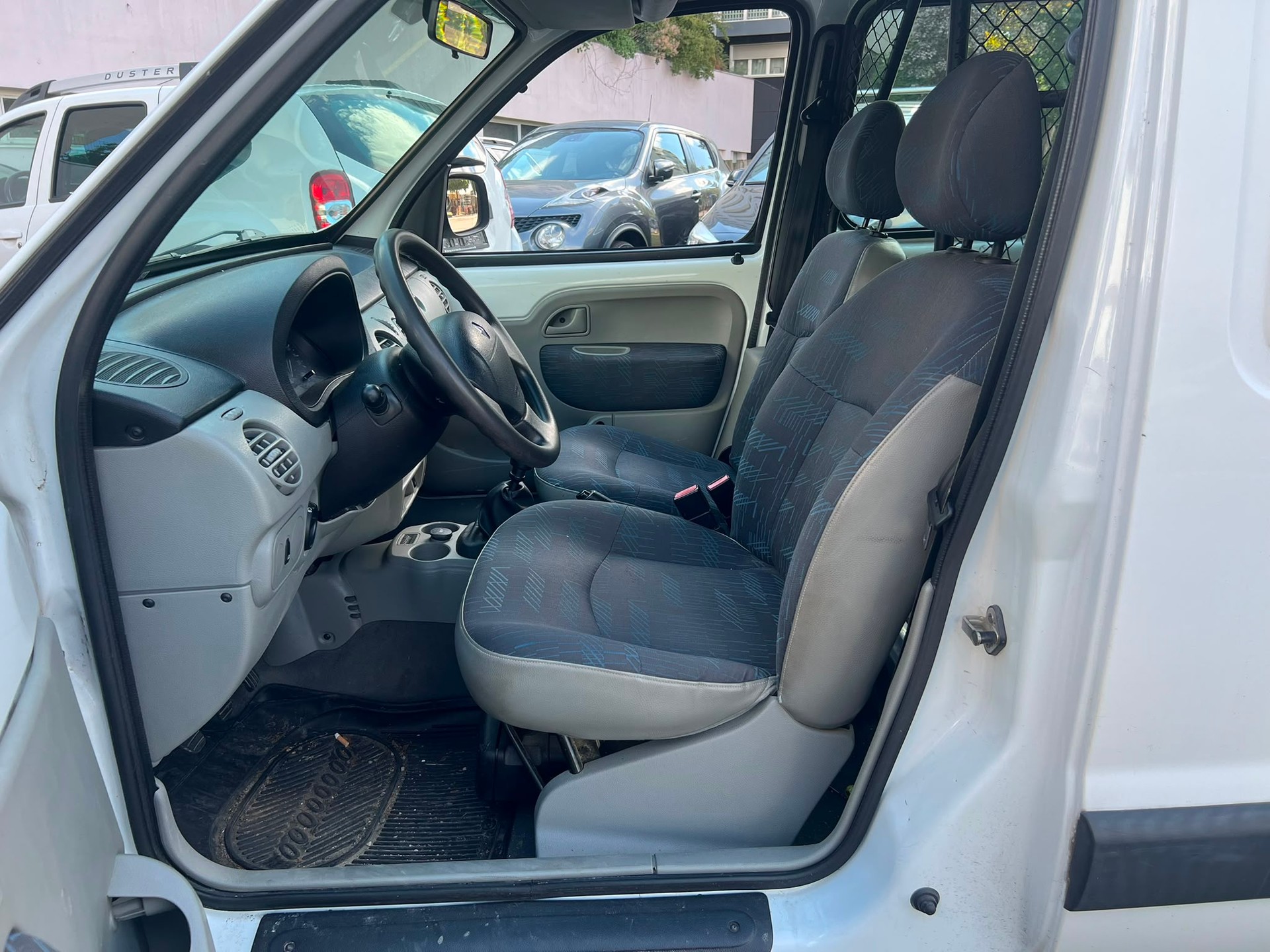 RENAULT Kangoo 1.6 16V-image-8