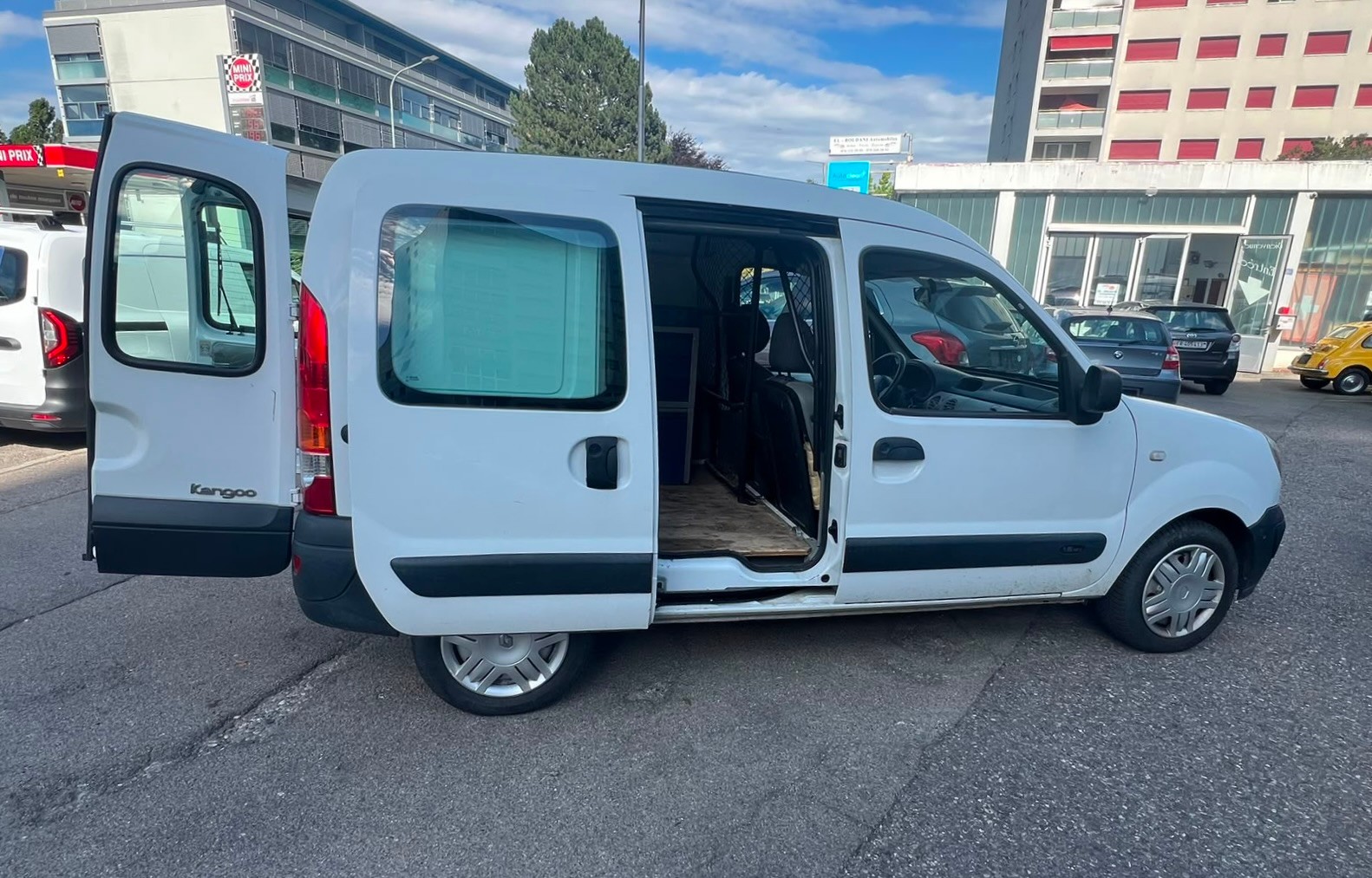 RENAULT Kangoo 1.6 16V-image-0