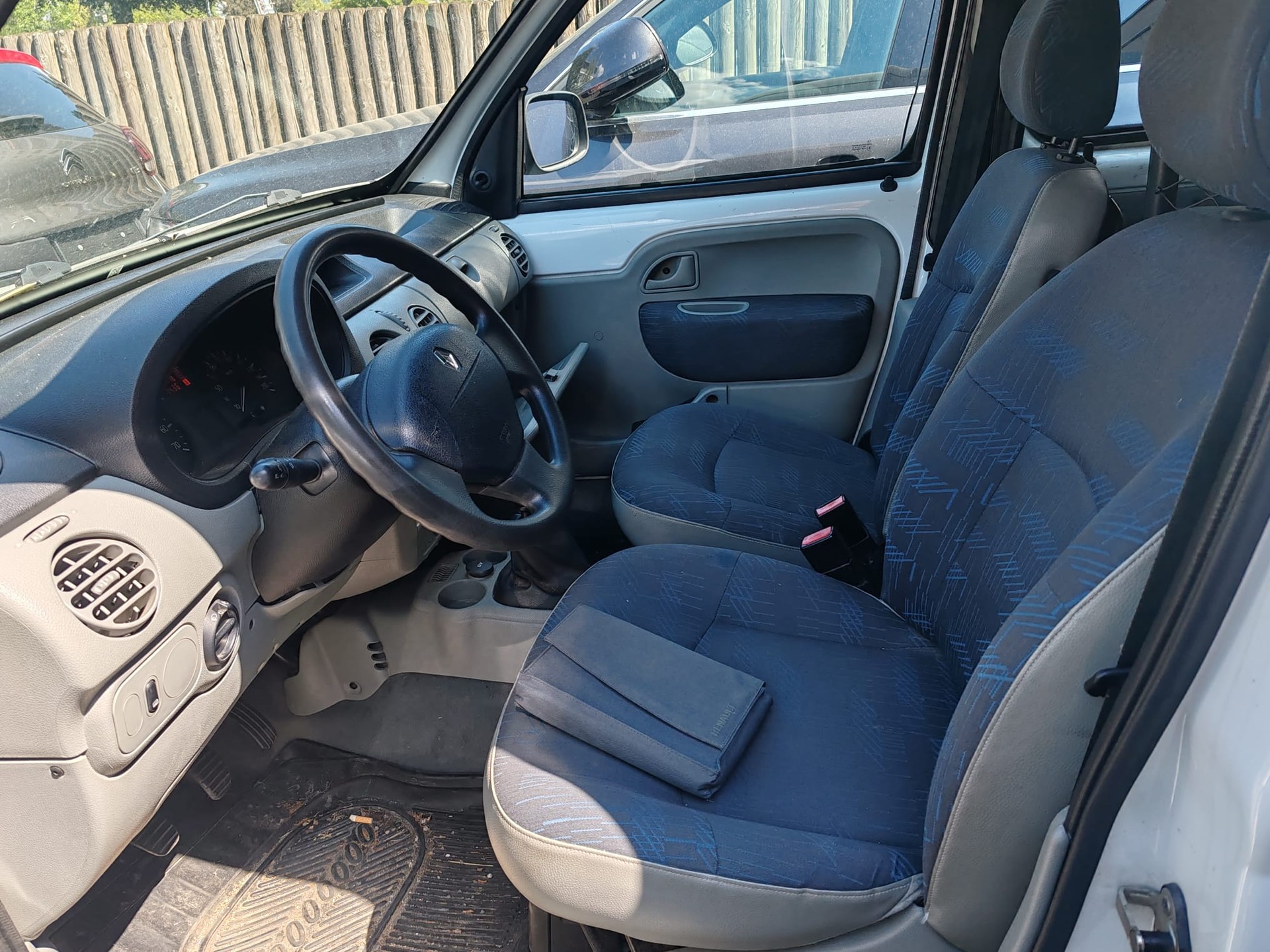 RENAULT Kangoo 1.6 16V-image-9