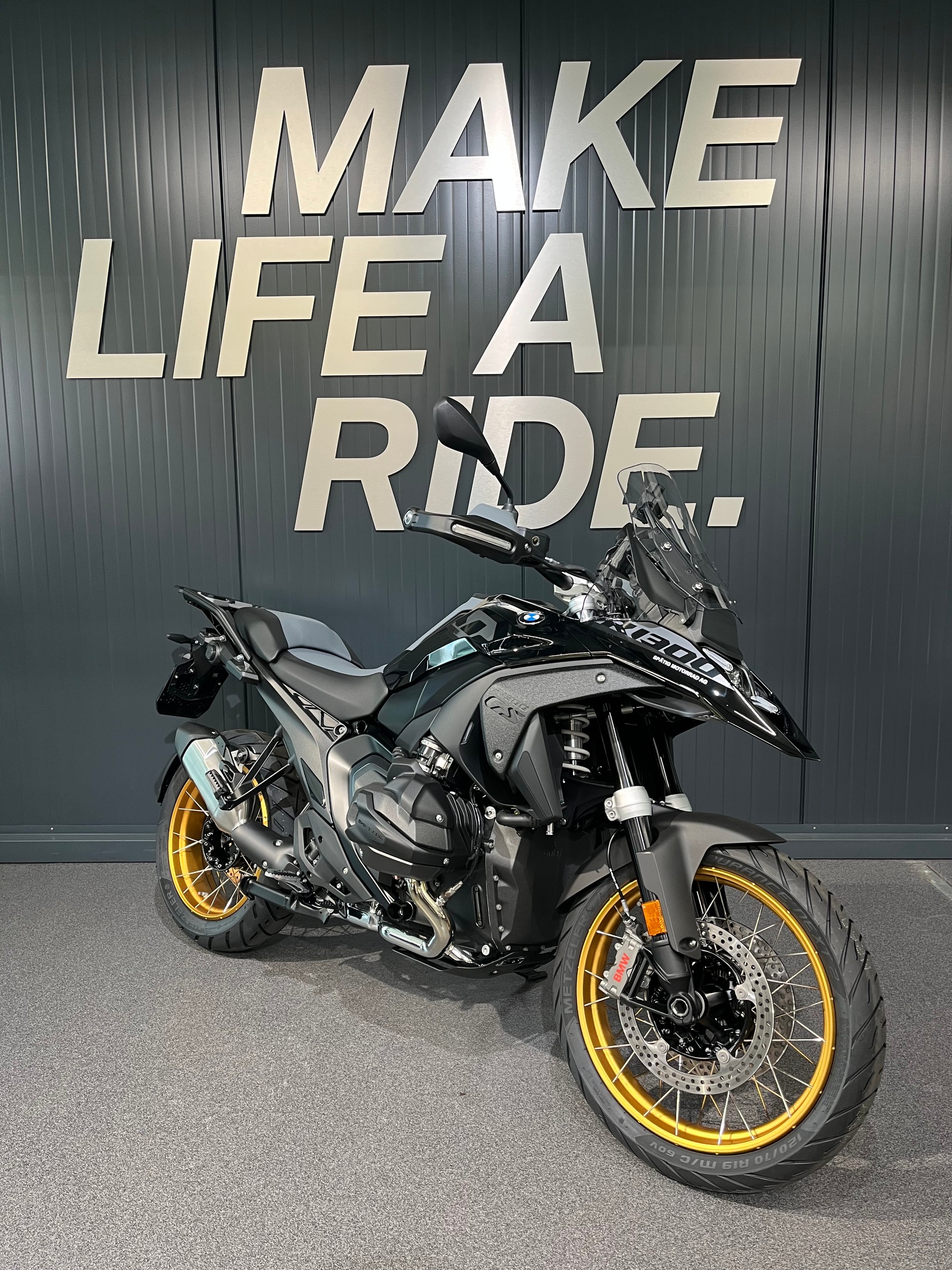 BMW R 1300 GS-showroom-element-1