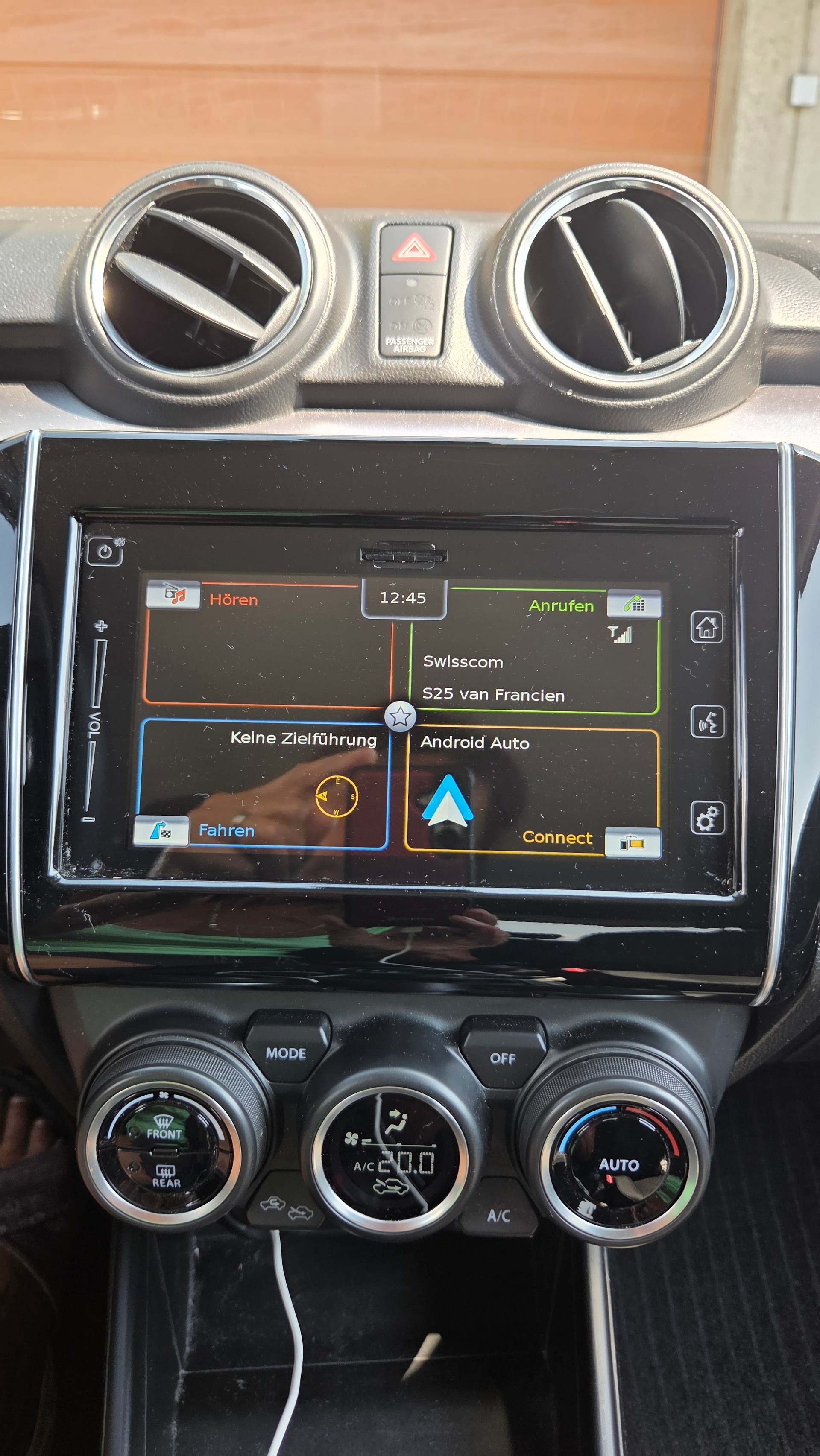 SUZUKI 1.2i Comp Top mild Hybrid 4x4 (Allgrip)-image-5