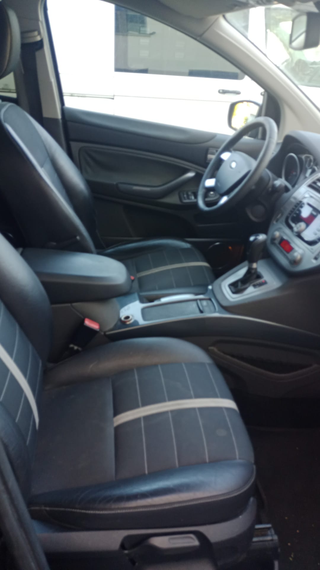 FORD Kuga 2.0 TDCi Carving 4WD PowerShift-image-7