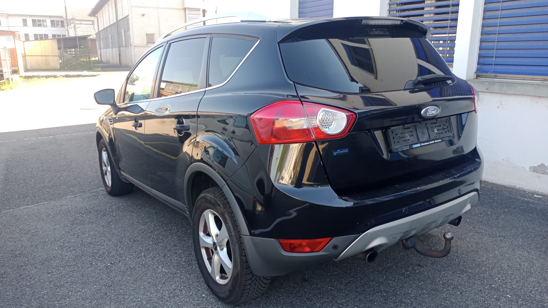 FORD Kuga 2.0 TDCi Carving 4WD PowerShift-image-3