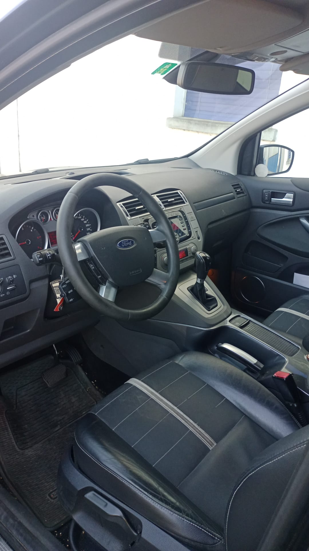 FORD Kuga 2.0 TDCi Carving 4WD PowerShift-image-9