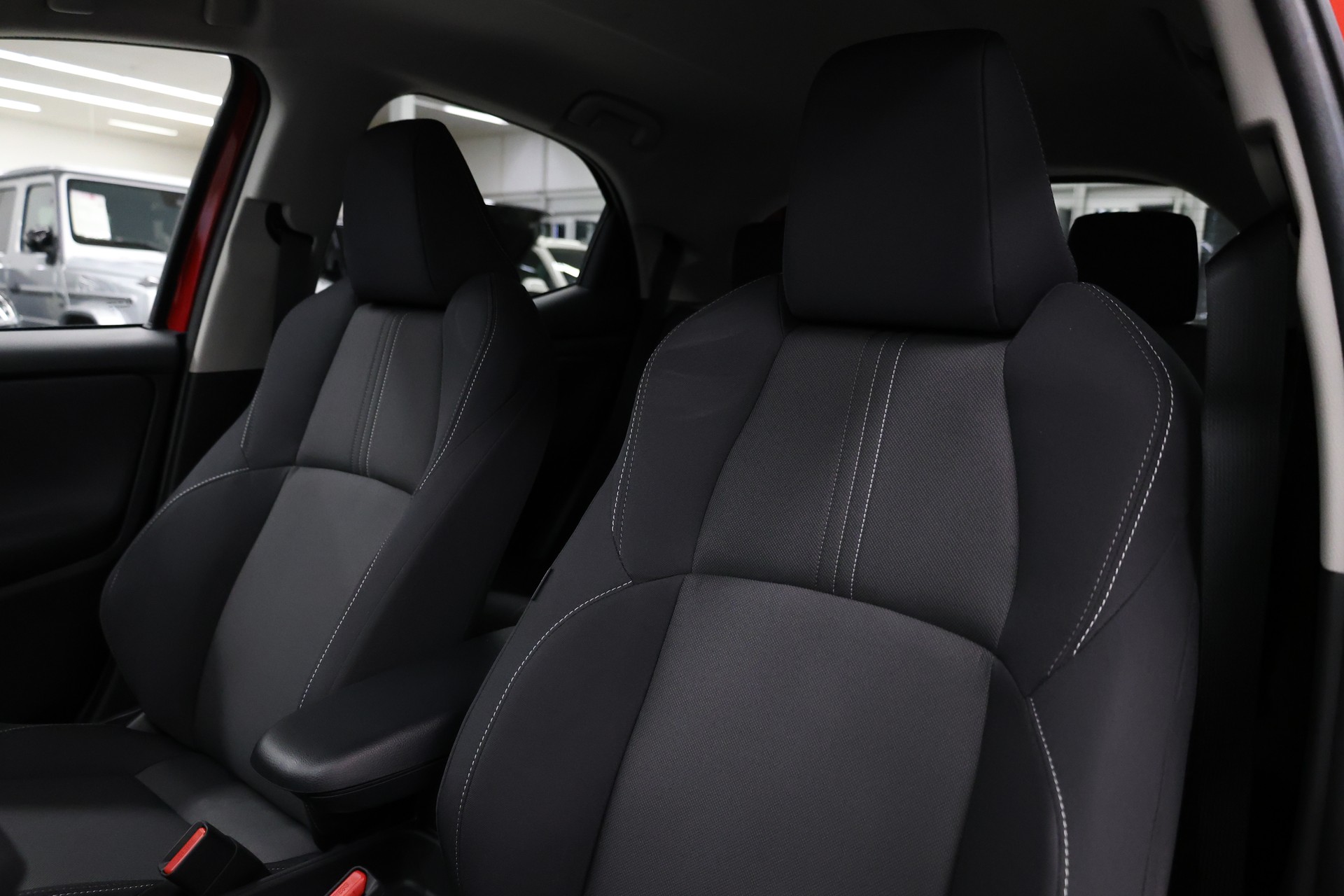 TOYOTA Yaris 1.5 VVT-i HSD Teamplayer-image-22