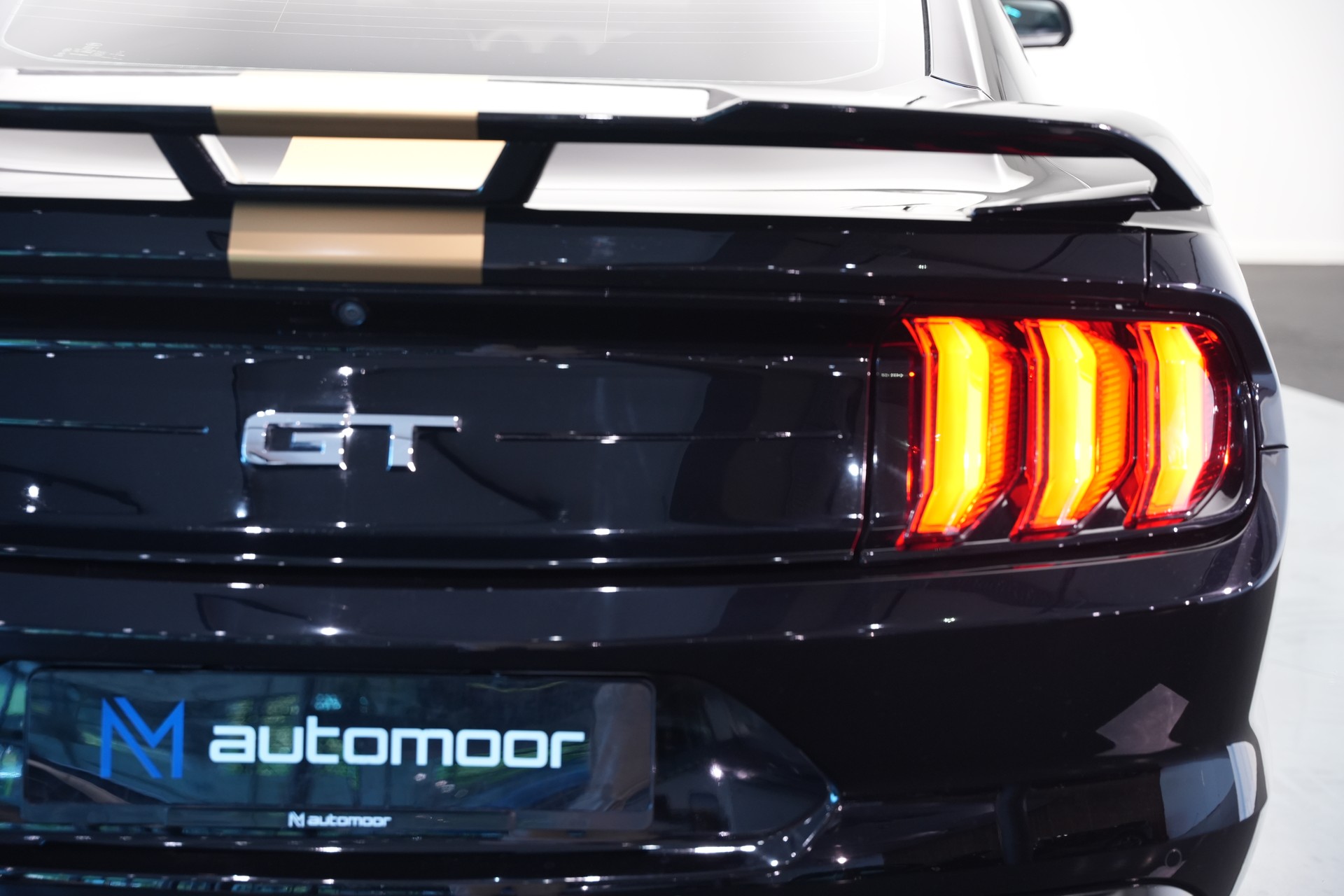FORD Mustang Fastback 5.0 V8 GT Automat-image-29