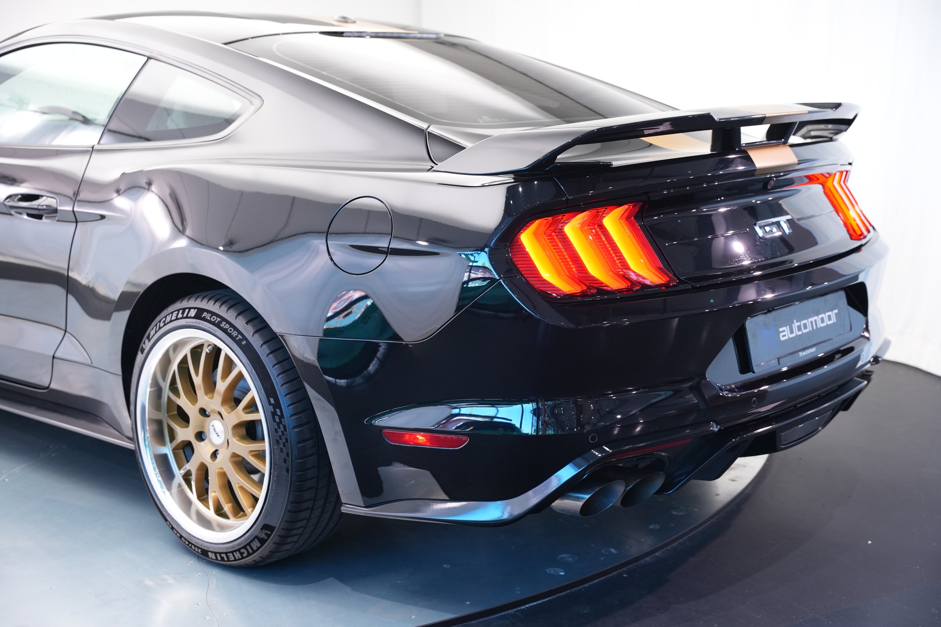 FORD Mustang Fastback 5.0 V8 GT Automat-image-32