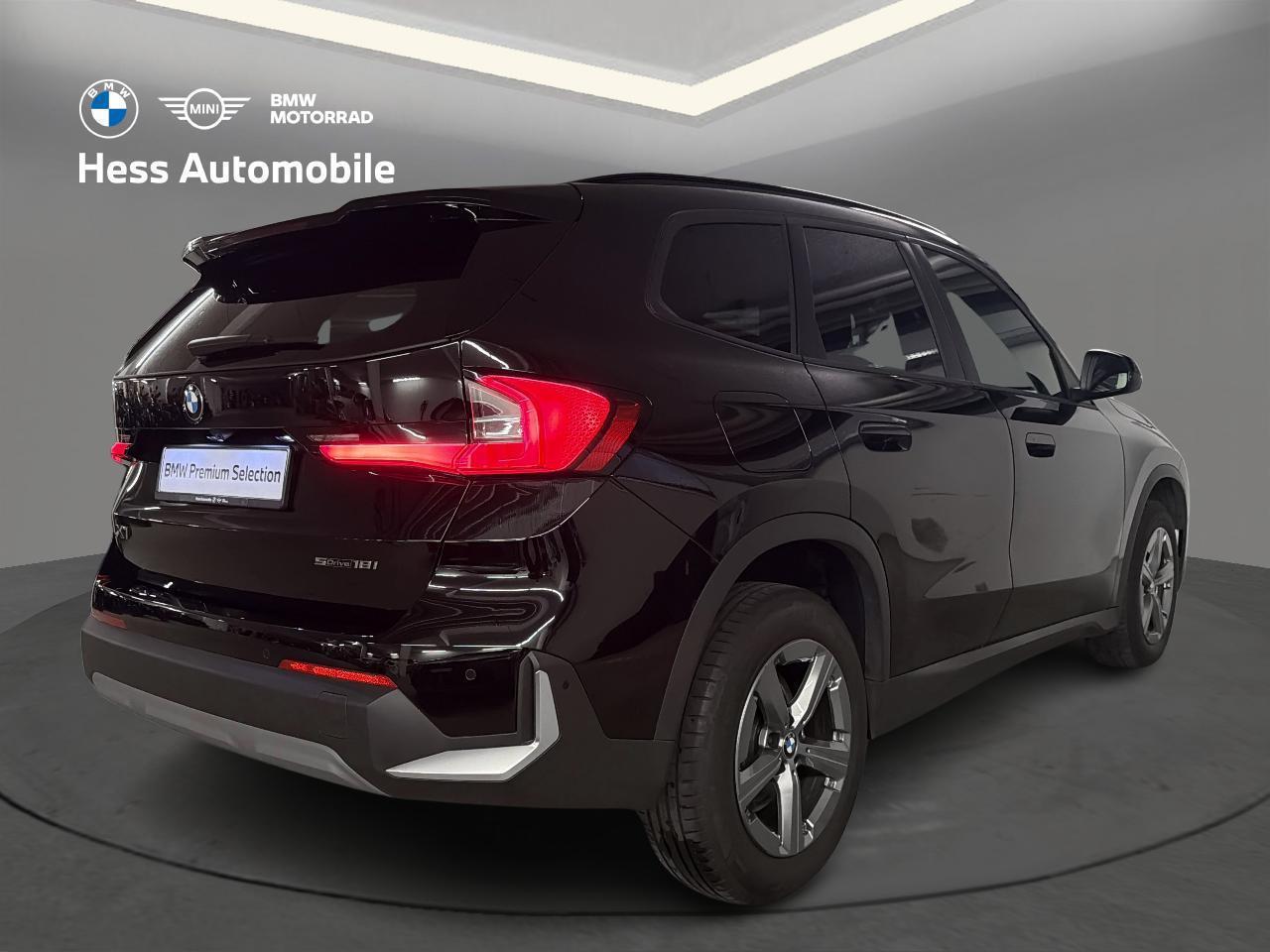 BMW X1 18i sDrive-showroom-element-2