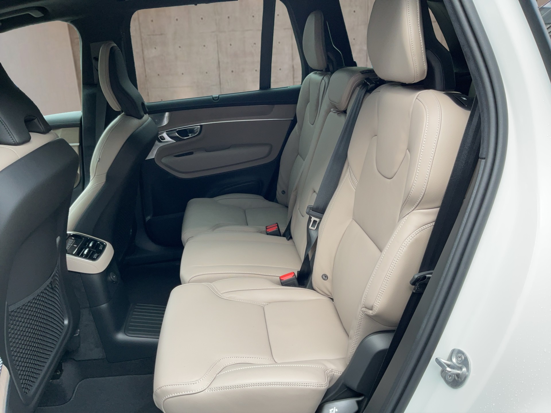 VOLVO XC90 2.0 T8 TE Ultra Bright eAWD-image-11