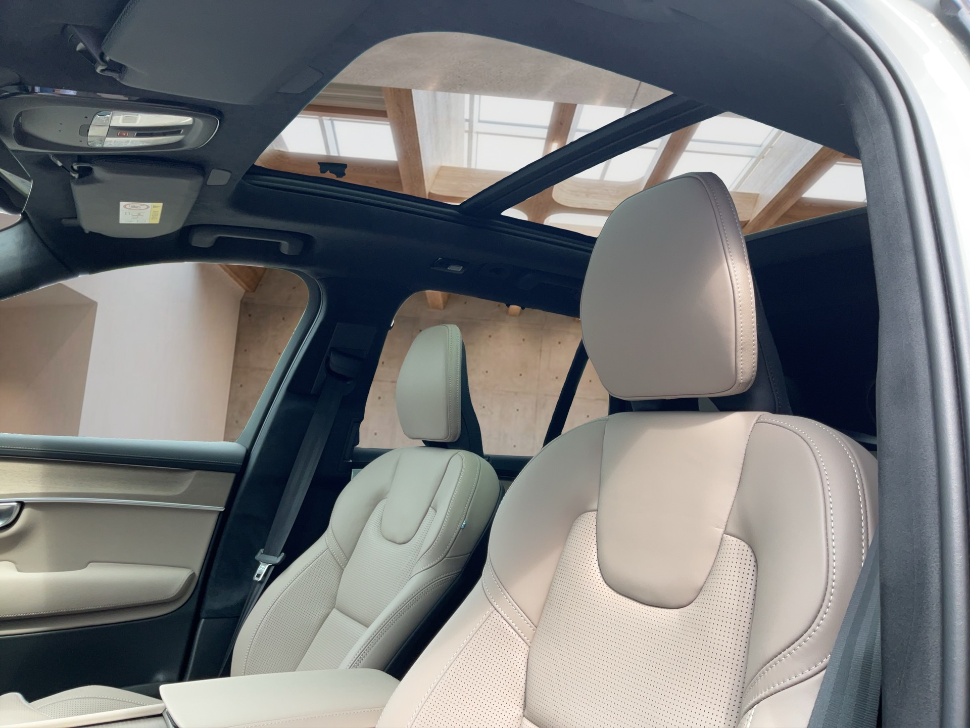 VOLVO XC90 2.0 T8 TE Ultra Bright eAWD-image-13
