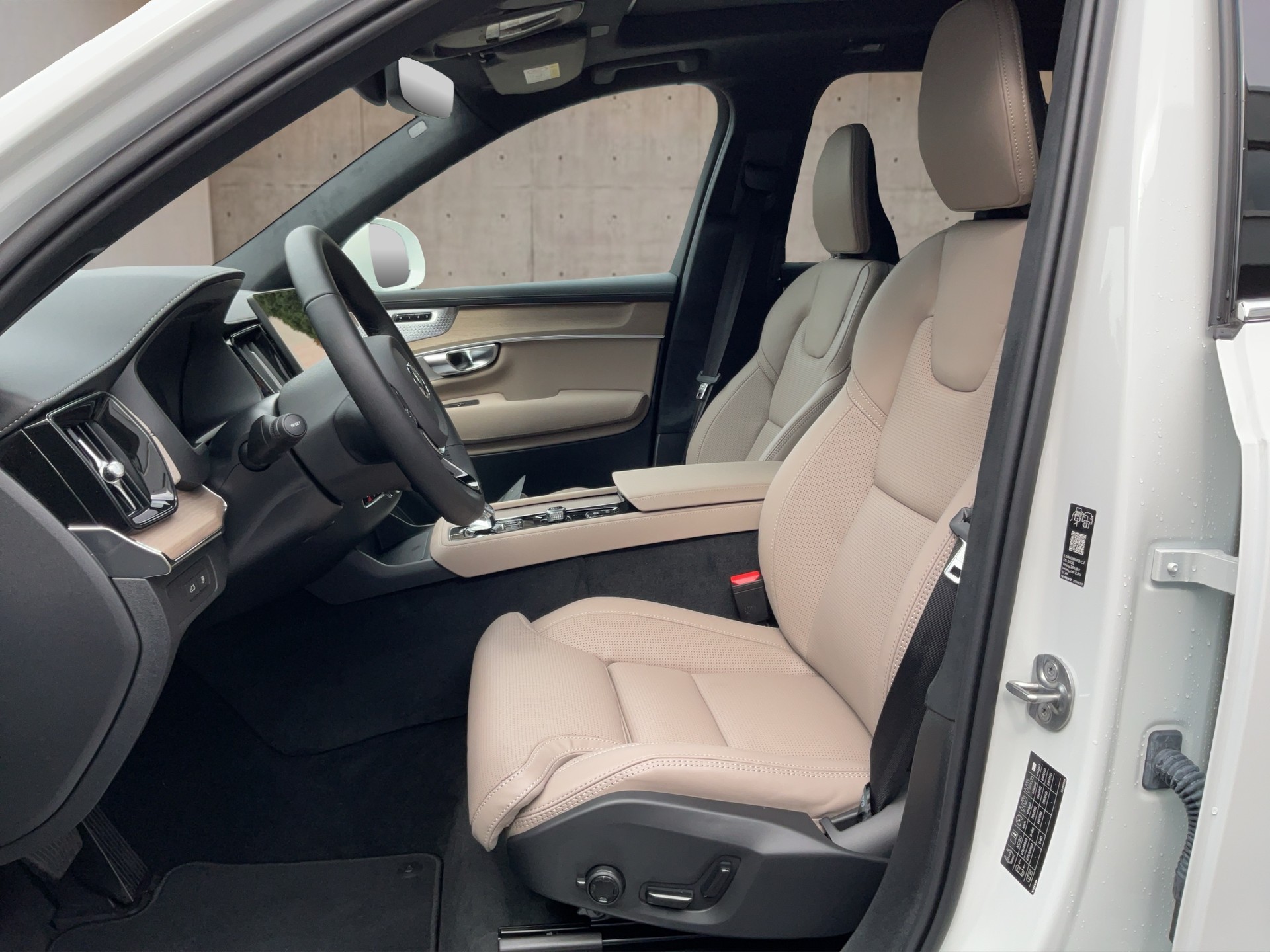 VOLVO XC90 2.0 T8 TE Ultra Bright eAWD-image-10