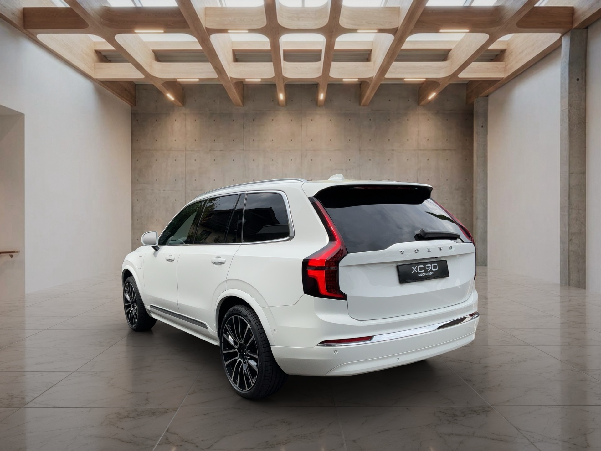 VOLVO XC90 2.0 T8 TE Ultra Bright eAWD-showroom-element-3
