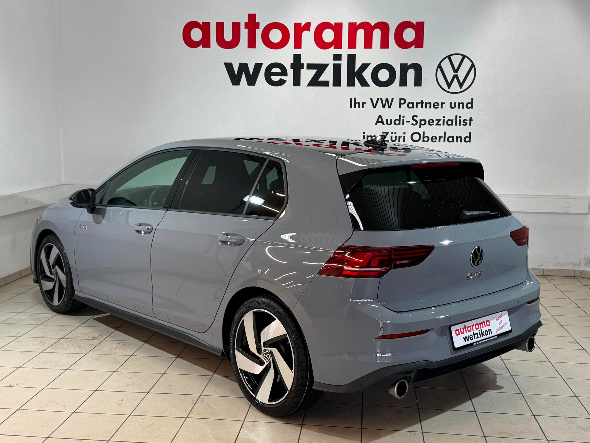 VW Golf 2.0 TSI GTI DSG-image-2