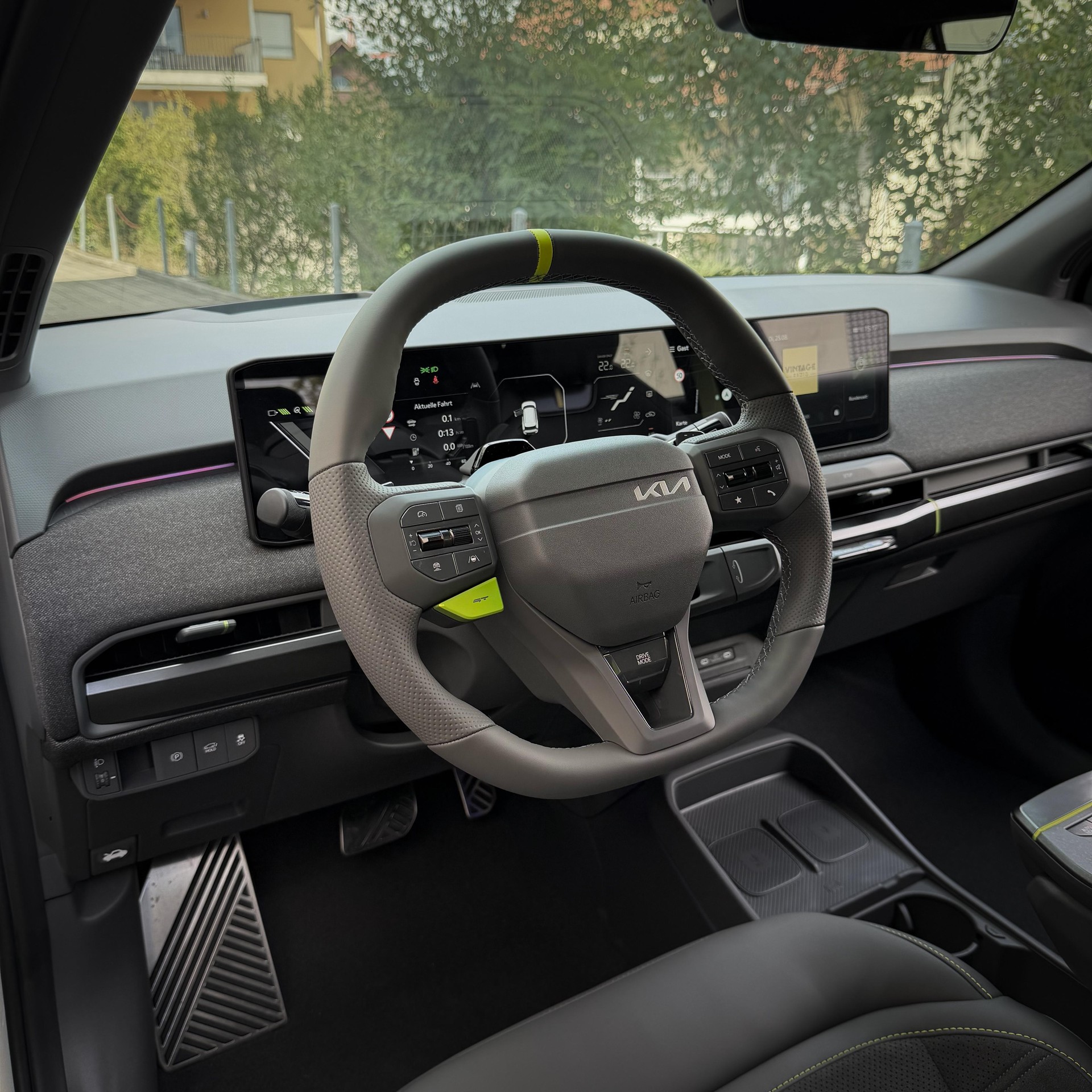 KIA EV3 81 kWh GT 4x4-image-5