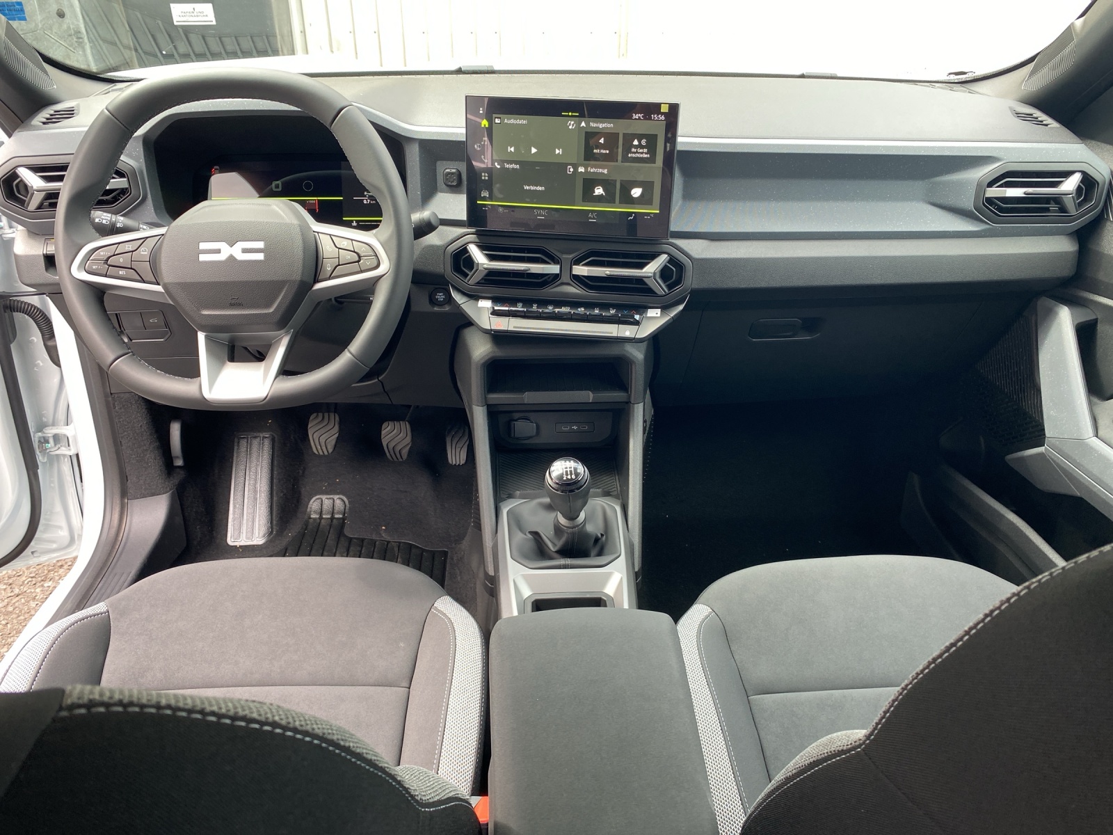 DACIA Bigster 1.2 TCe Journey-image-8