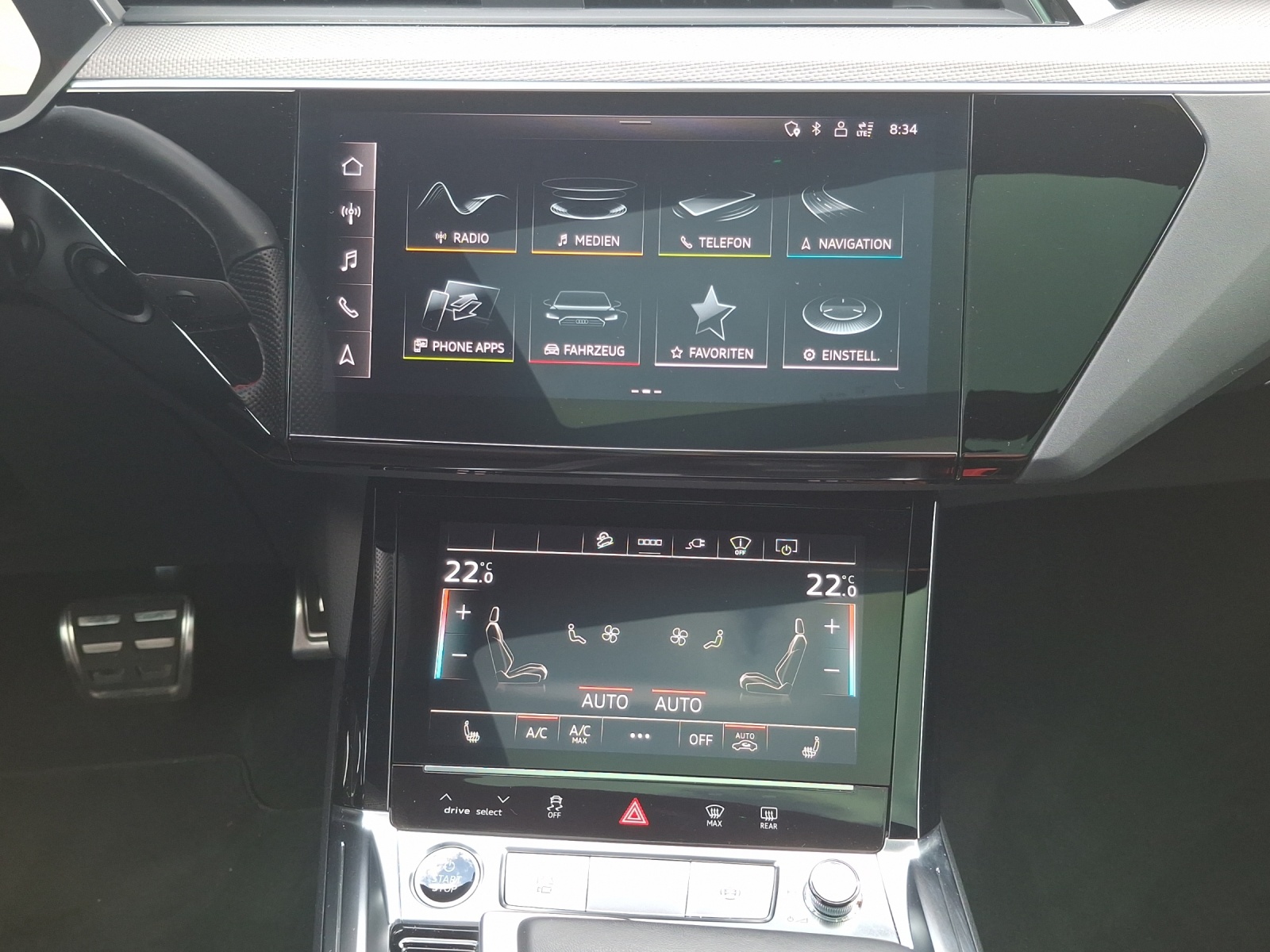 AUDI Q8 Sportback 55 e-tron Black Edition quattro-image-10