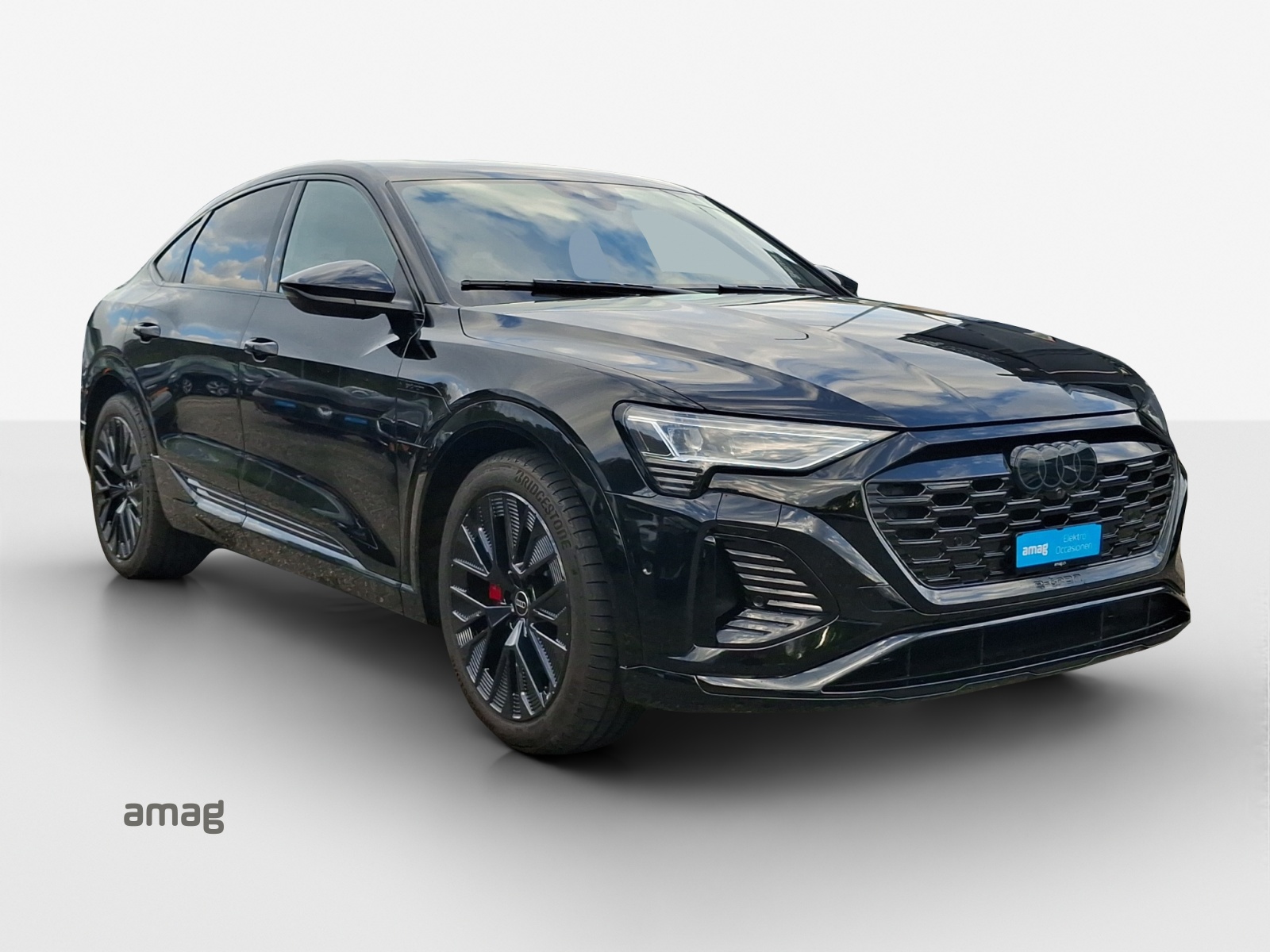 AUDI Q8 Sportback 55 e-tron Black Edition quattro-image-5