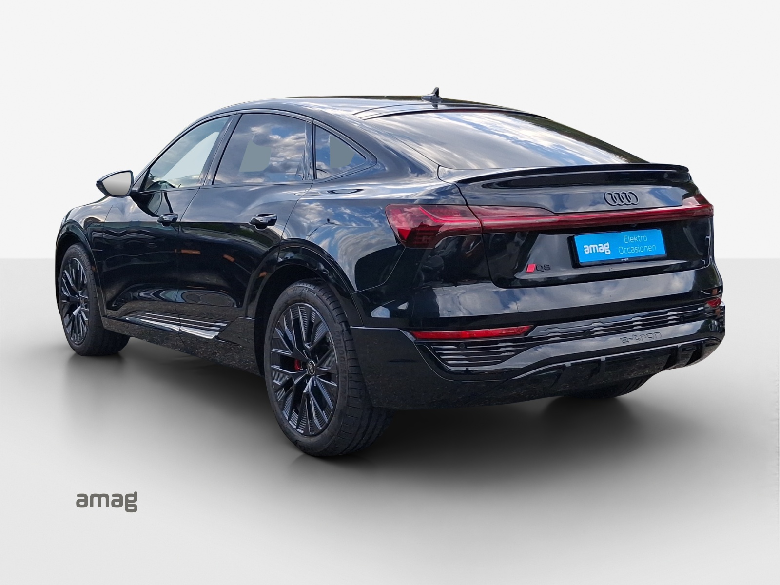 AUDI Q8 Sportback 55 e-tron Black Edition quattro-showroom-element-2