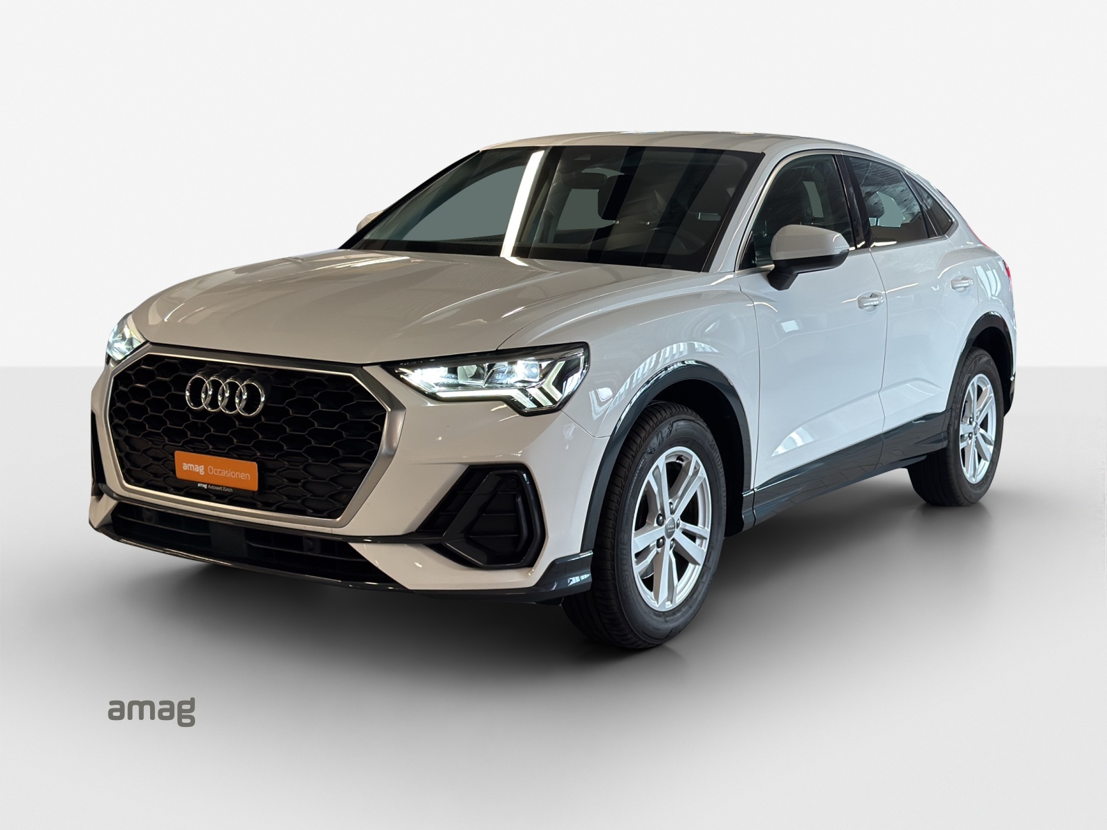 AUDI Q3 Sportback 35 TFSI Attraction S-tronic-image-0