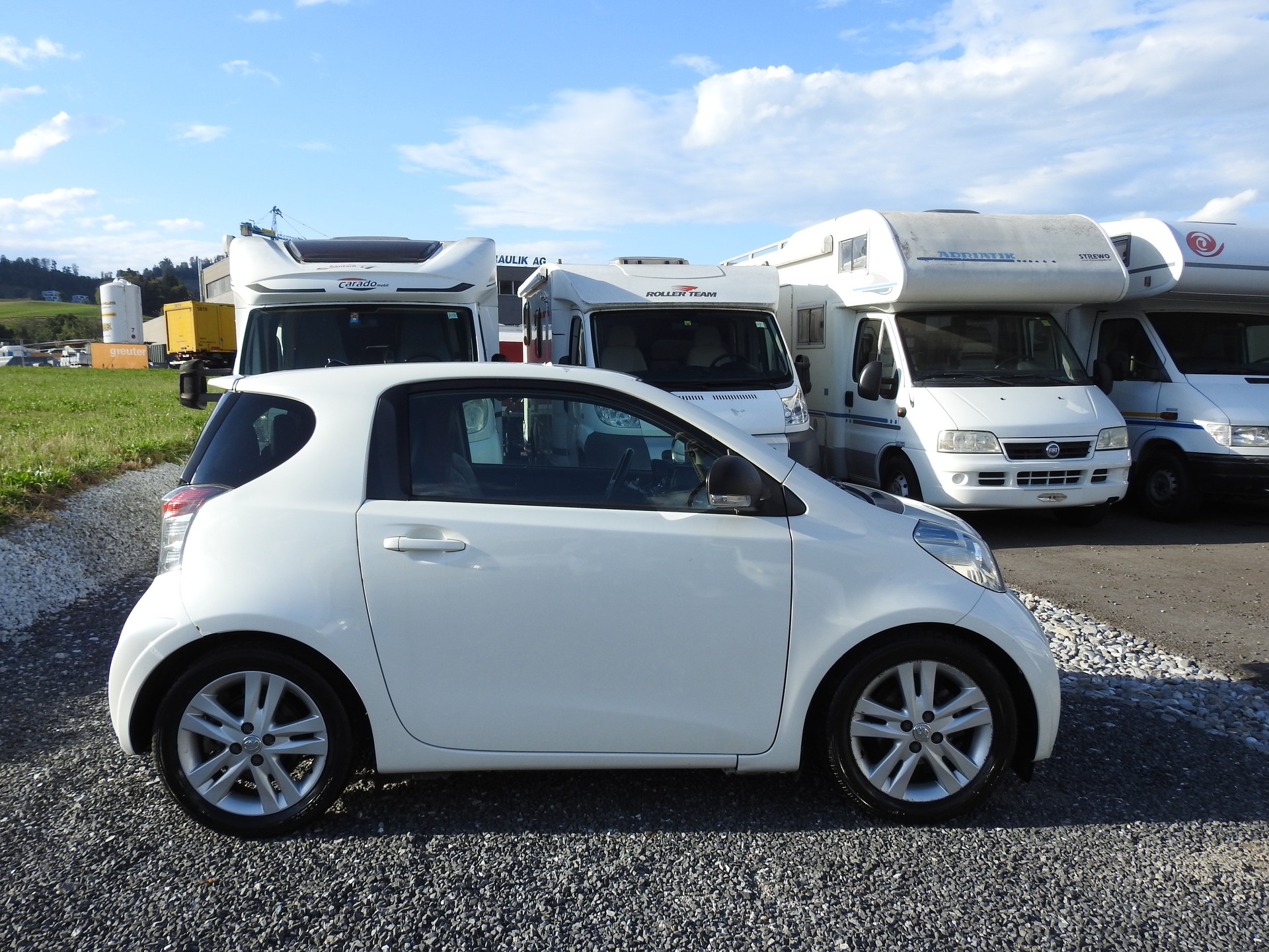 TOYOTA iQ 1.33 Dual VVT-i Linea Sol Premium-image-6
