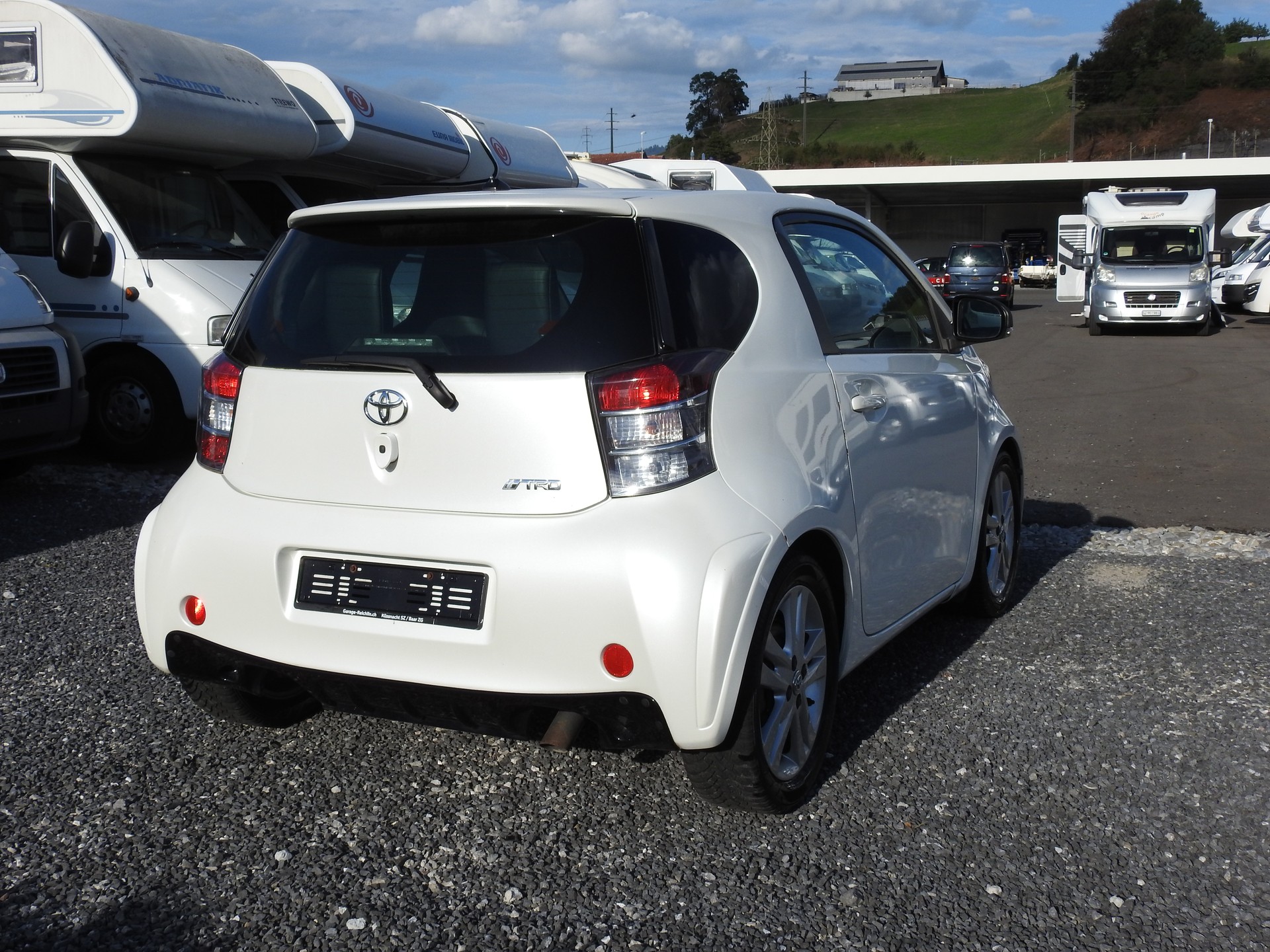TOYOTA iQ 1.33 Dual VVT-i Linea Sol Premium-image-5