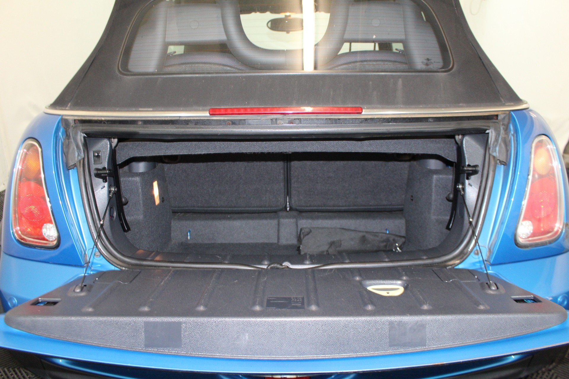 MINI Cabrio R52 1.6i Cooper S-image-8