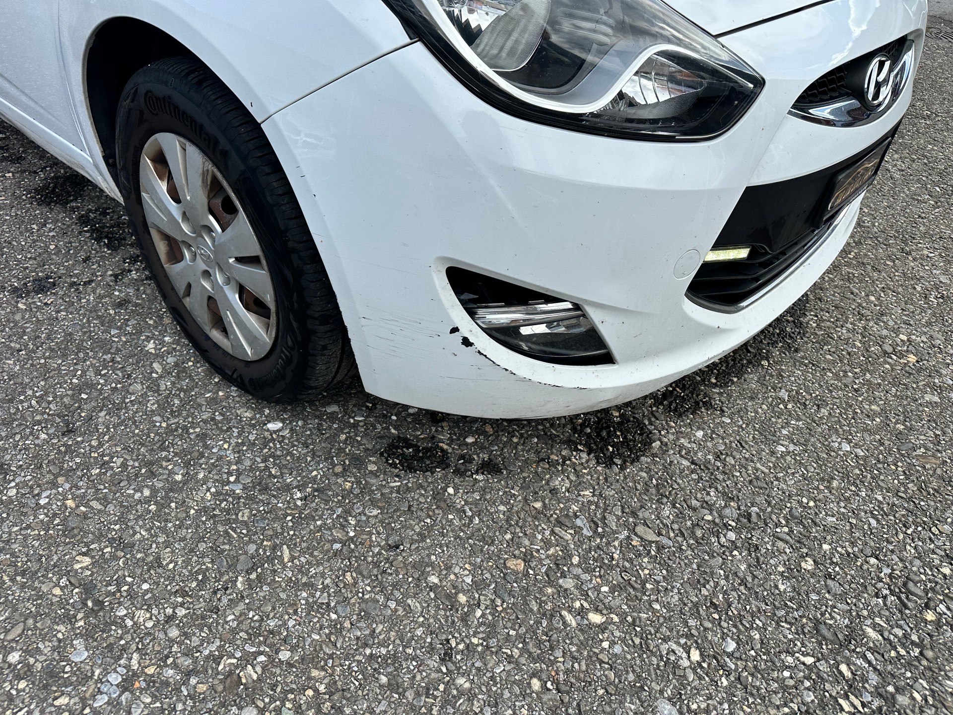 HYUNDAI i20 1.6 CRDi Premium-image-2