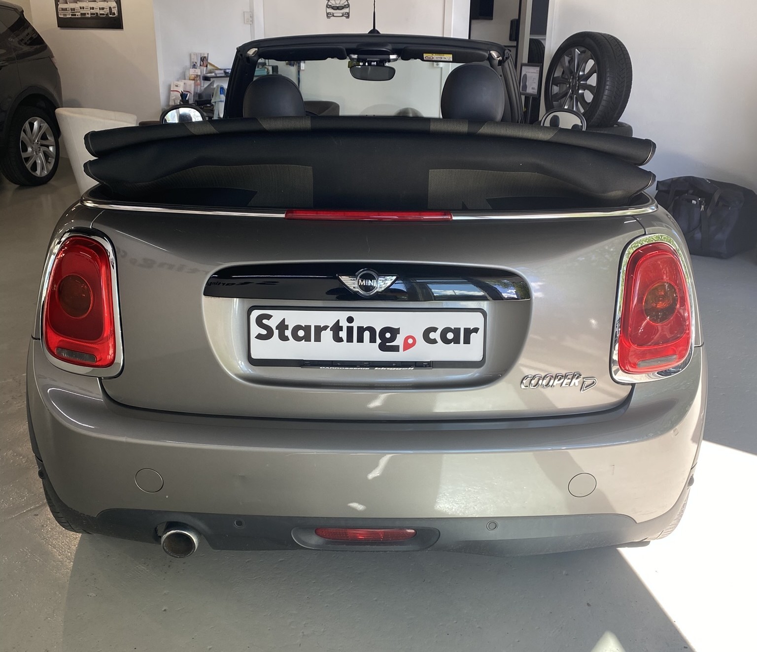 MINI Cooper D Cabriolet Steptronic-image-9