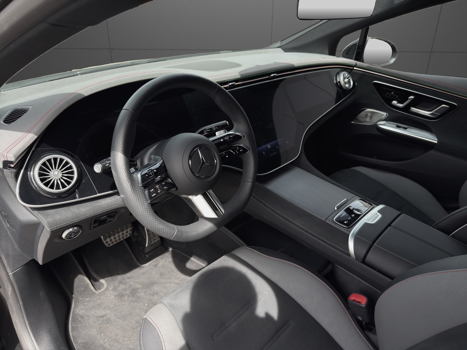 MERCEDES-BENZ EQE 350 4 Matic Executive Edition AMG Line-image-8