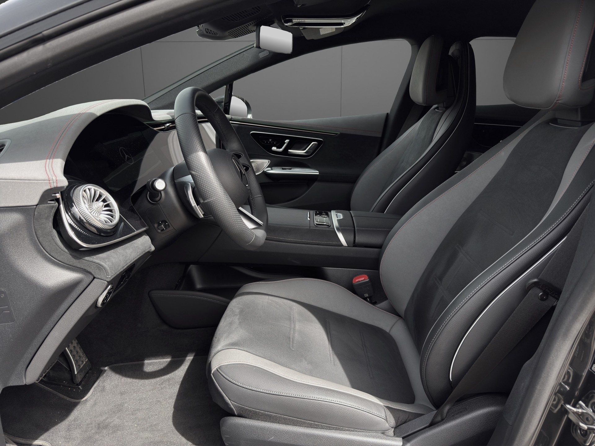 MERCEDES-BENZ EQE 350 4 Matic Executive Edition AMG Line-image-7