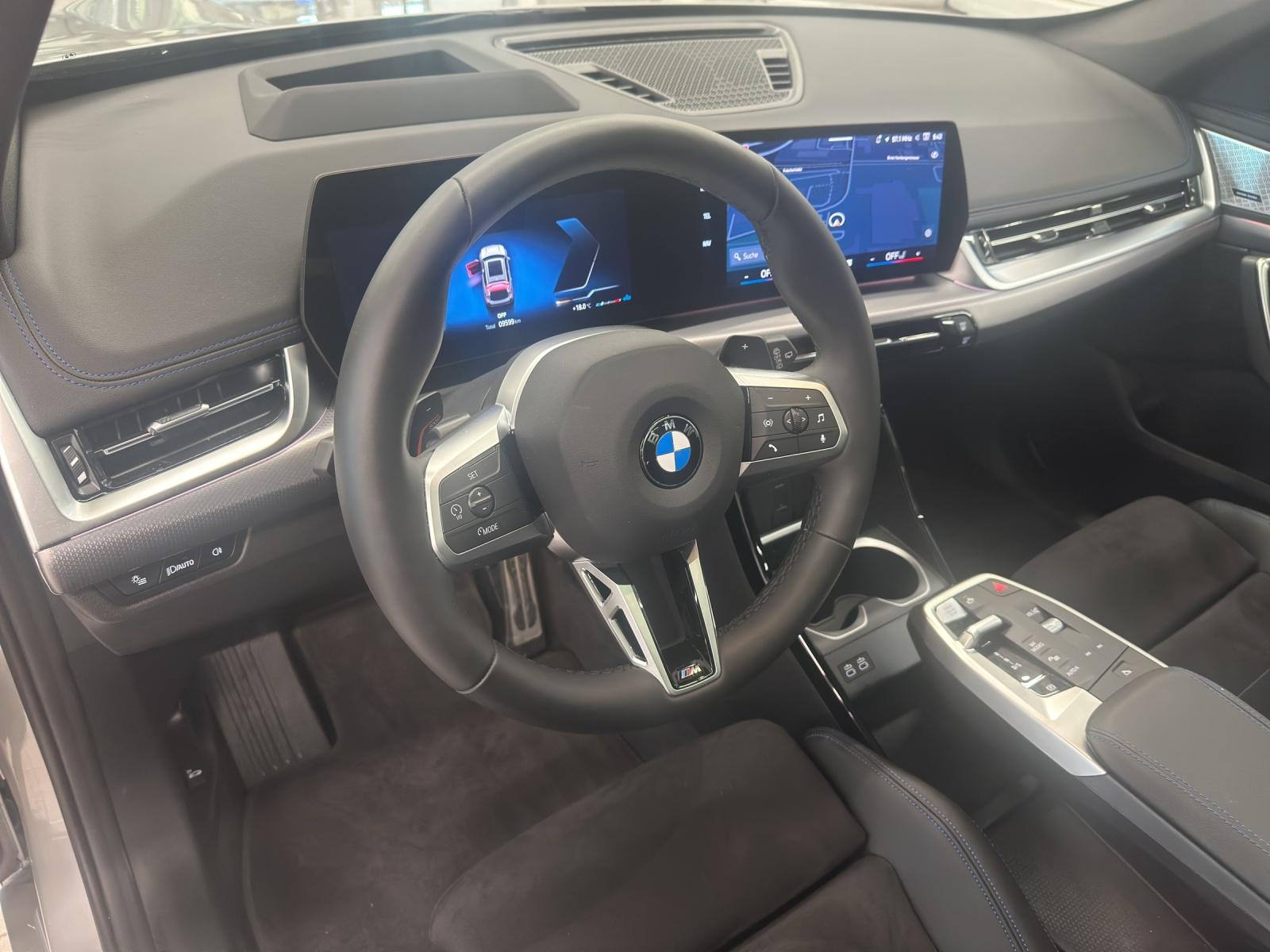 BMW X1 23i xDrive M Sportpaket Pro-image-15