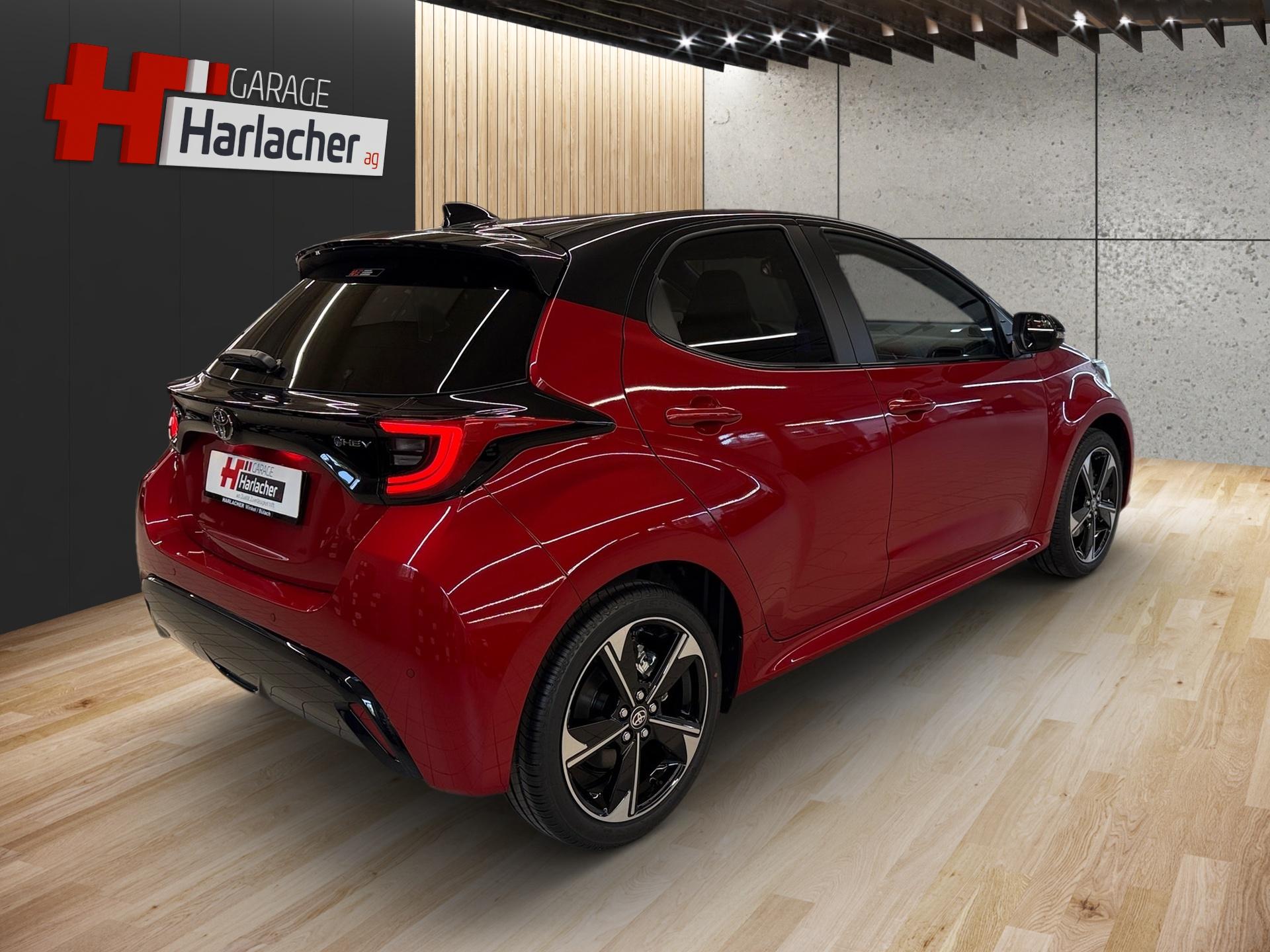 TOYOTA Yaris 1.5 VVT-i HSD Premium-image-4